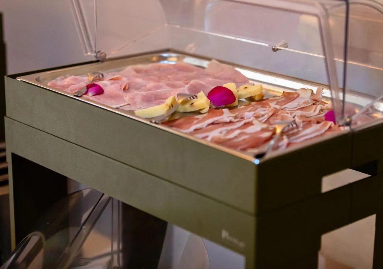 Breakfast in Relais Torre Marabino