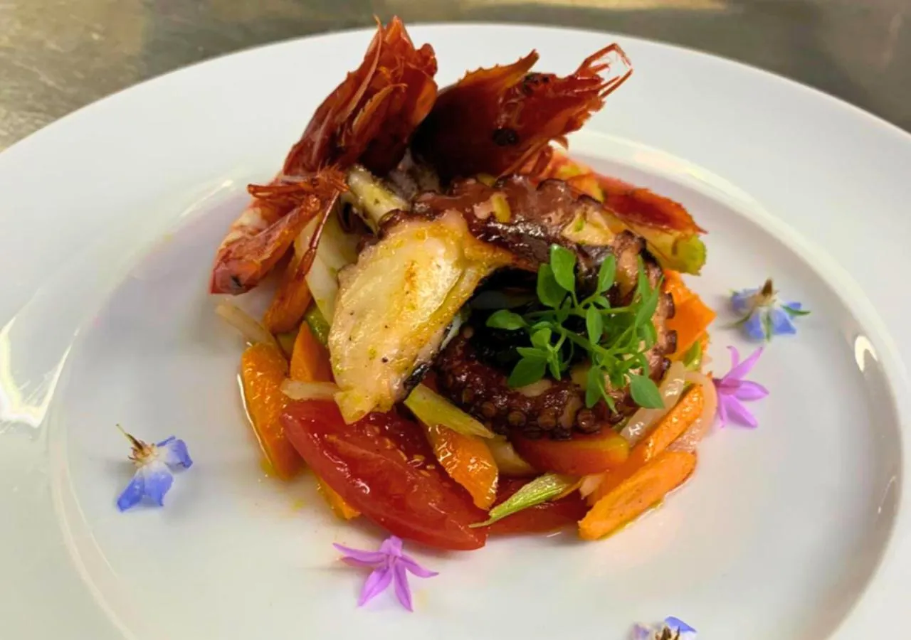 Restaurant/places to eat in Relais Torre Marabino