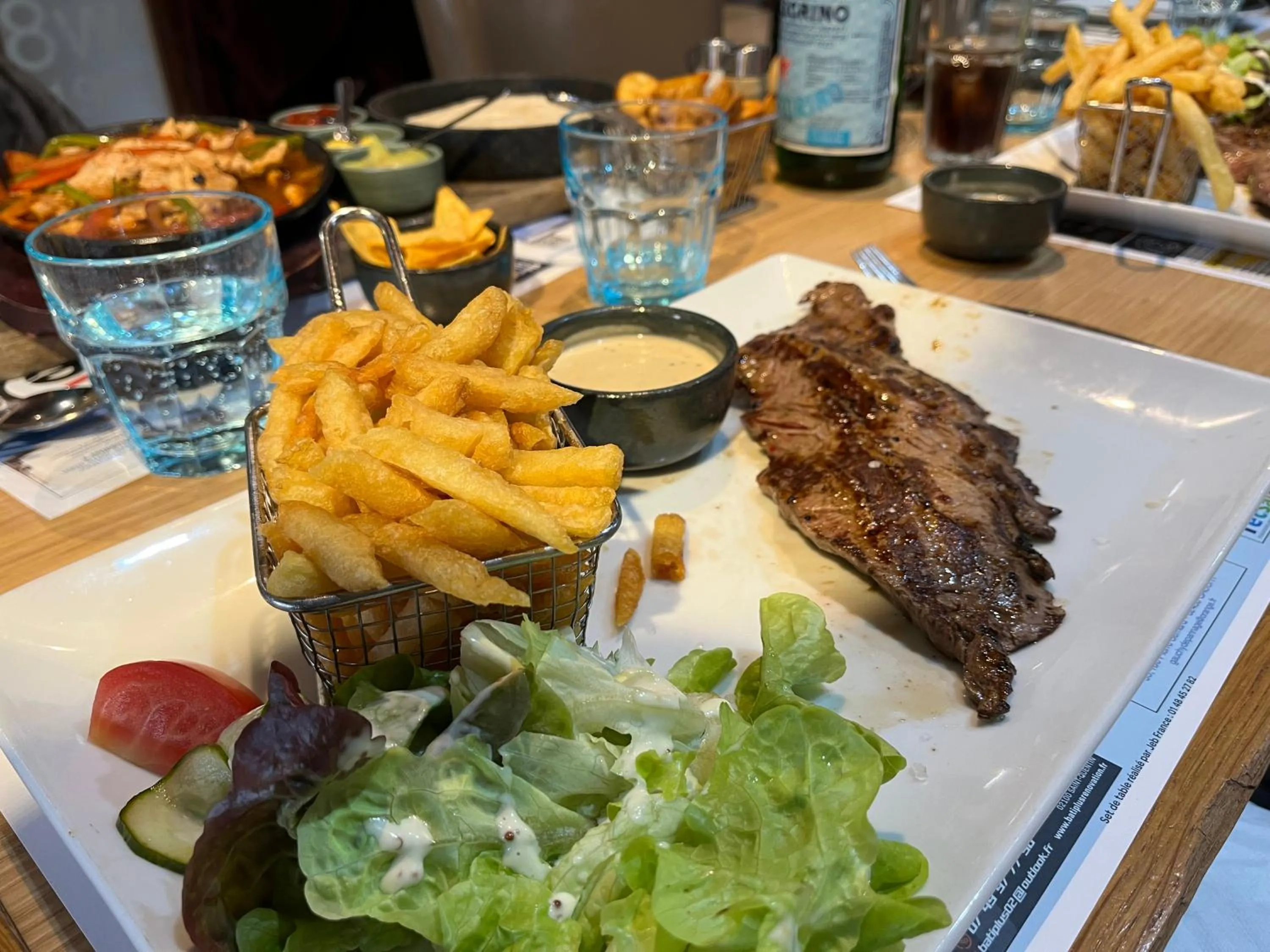 Food and drinks in Hôtel & Appartements Le Florence