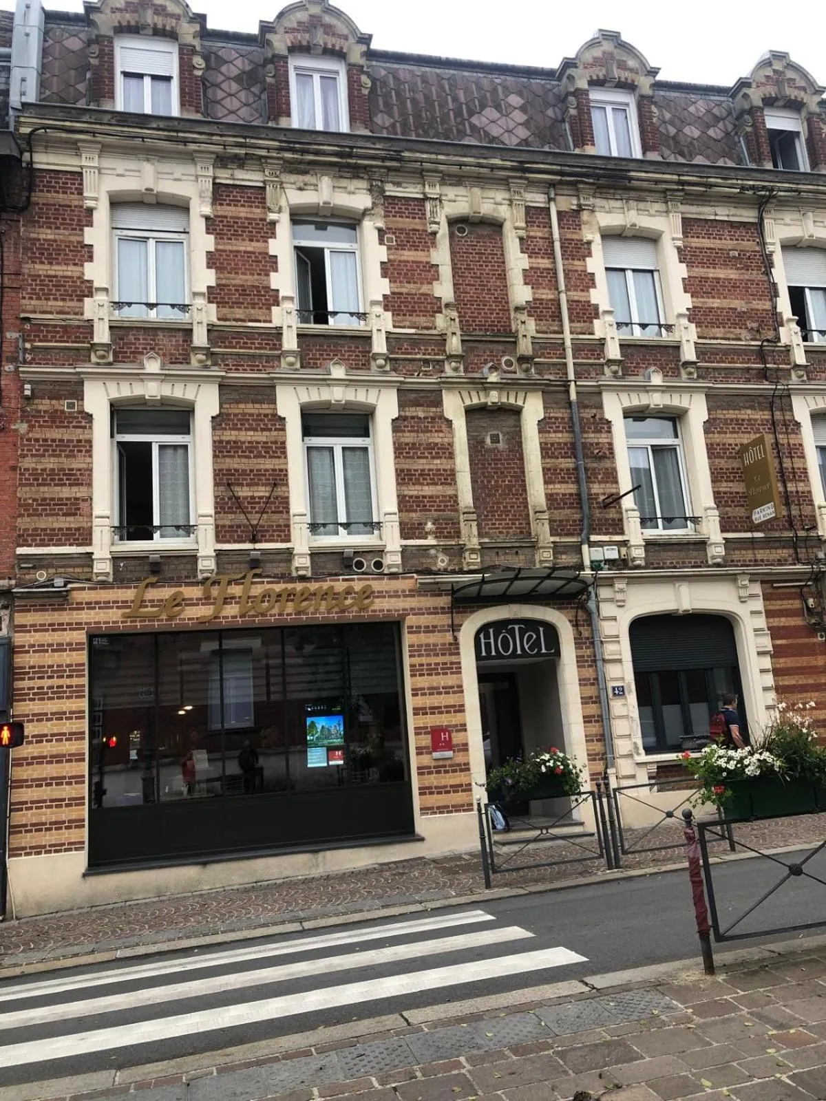 Property building in Hôtel & Appartements Le Florence