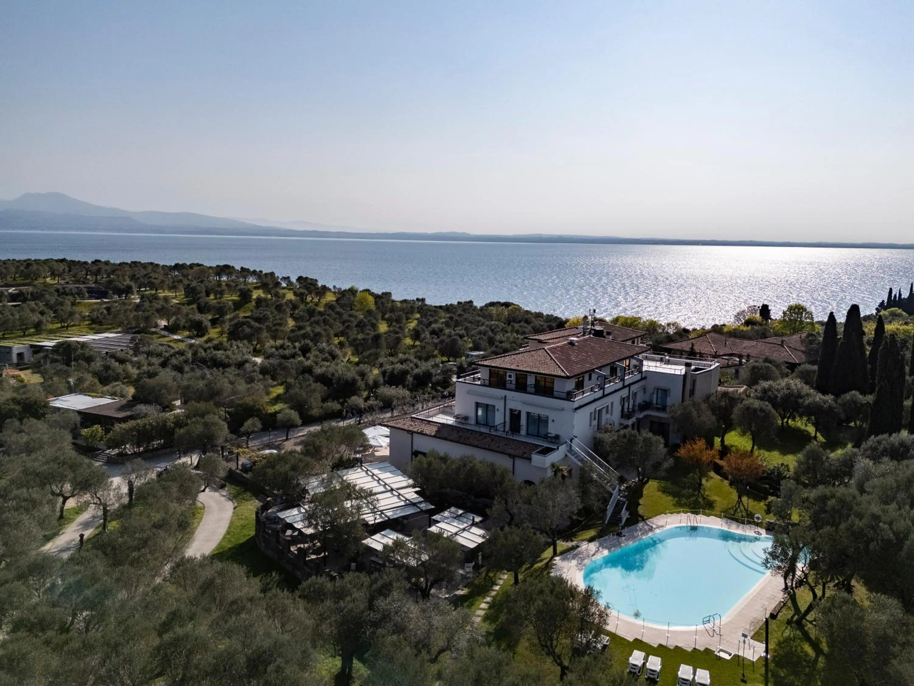 Property building in Hotel Ideal