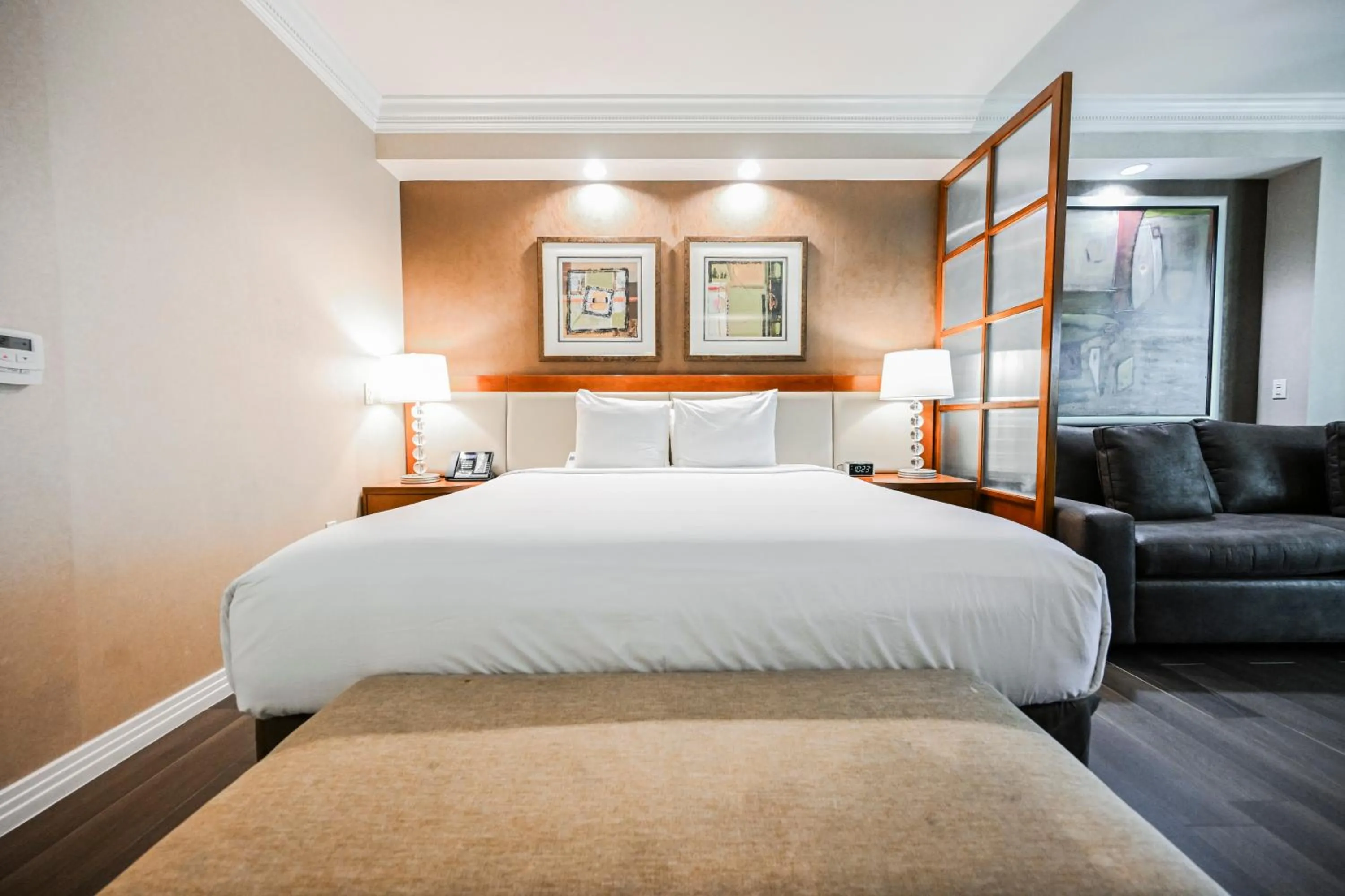 Bed in Signature Rental by Owner Direct