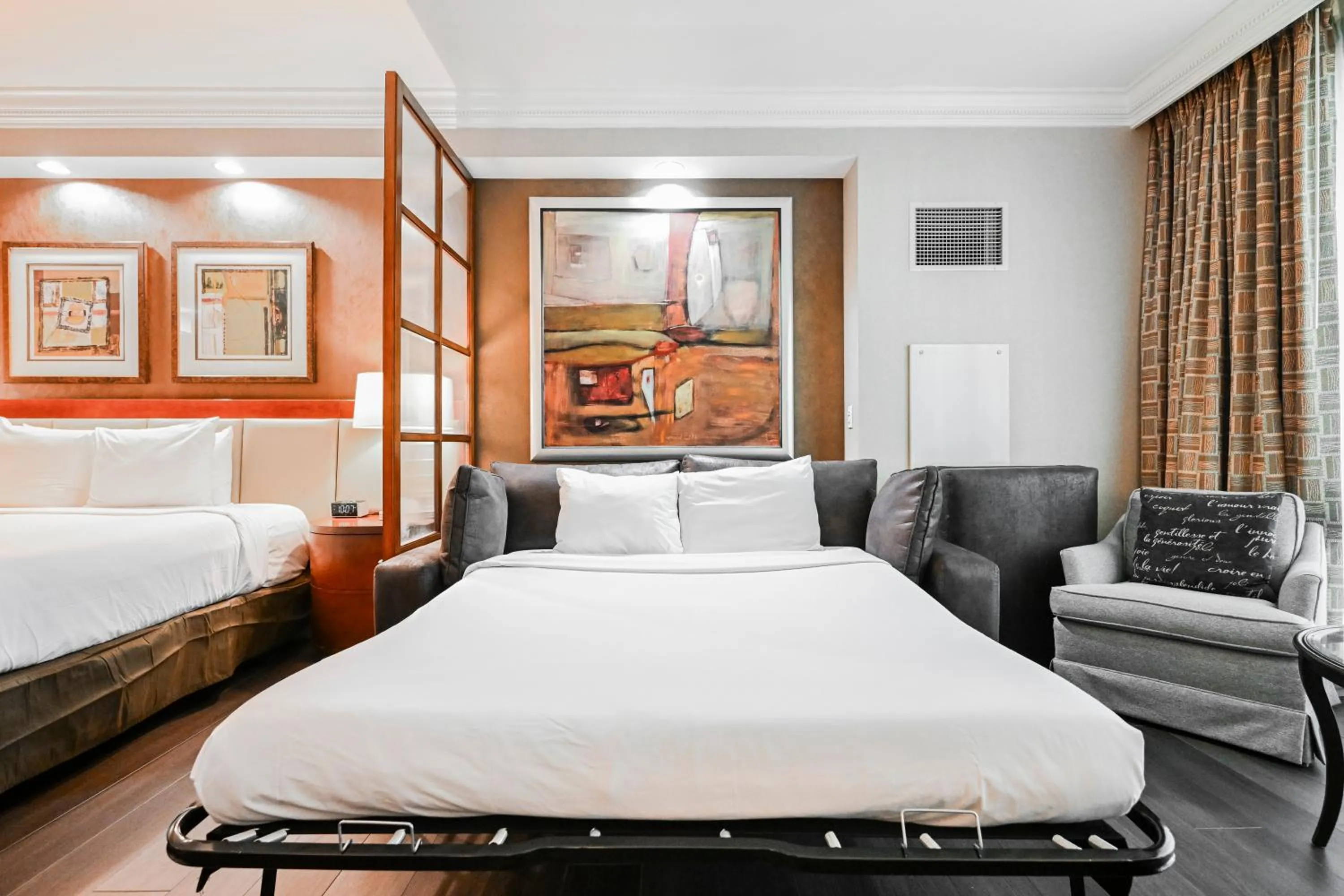 Bedroom, Bed in Signature Rental by Owner Direct