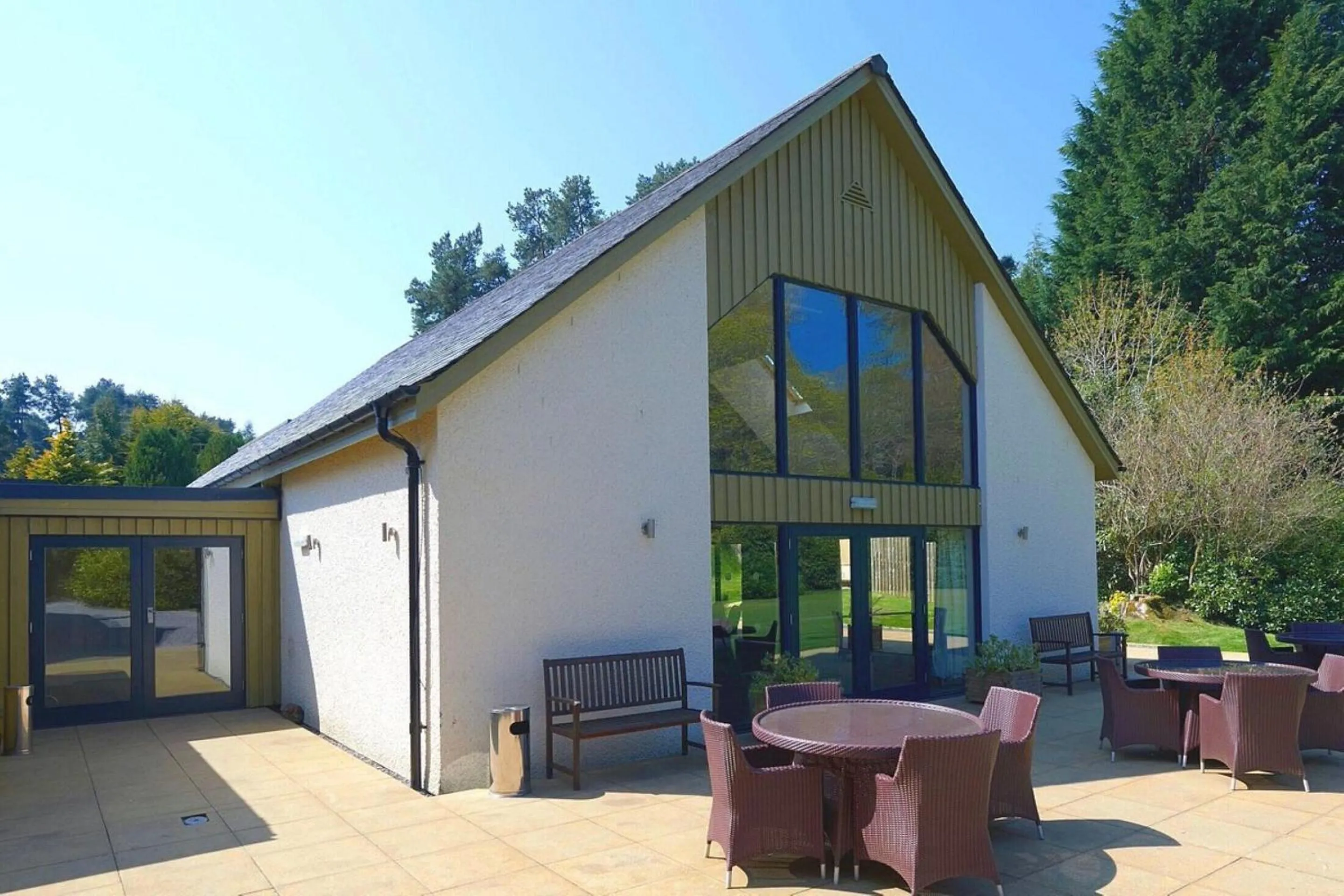 wedding in Loch Ness Country House Hotel