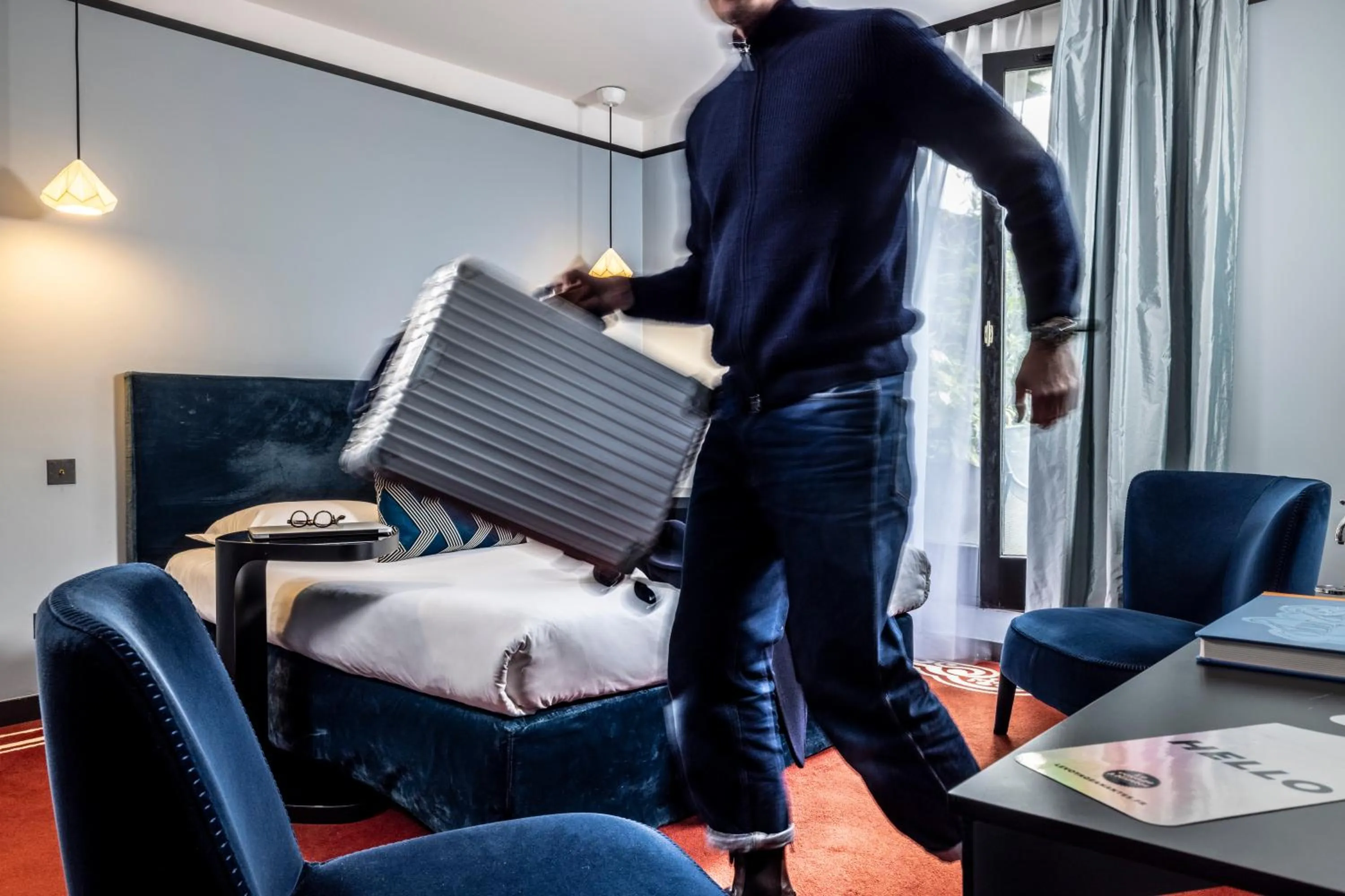 People in LHotel - face au château - boutique hôtel et séminaires