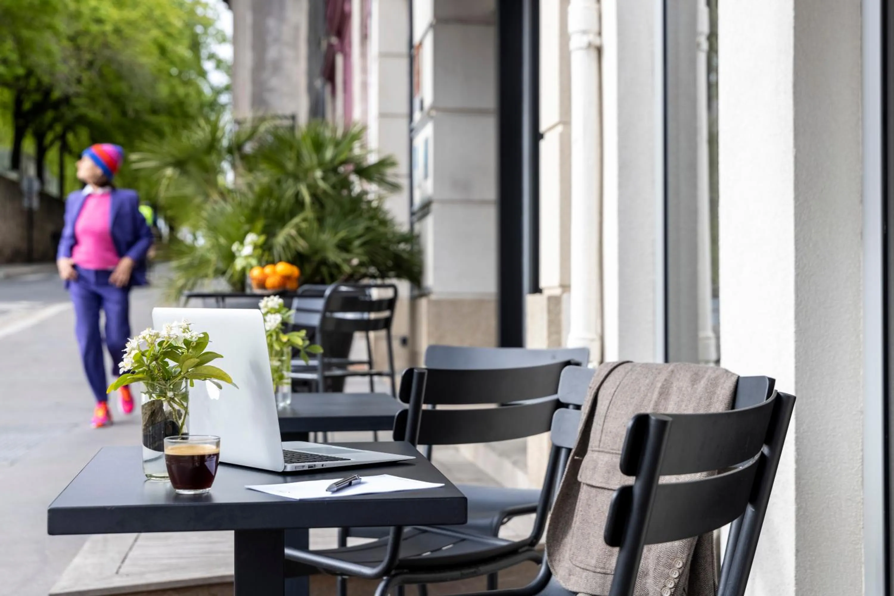 Patio in LHotel - face au château - boutique hôtel et séminaires