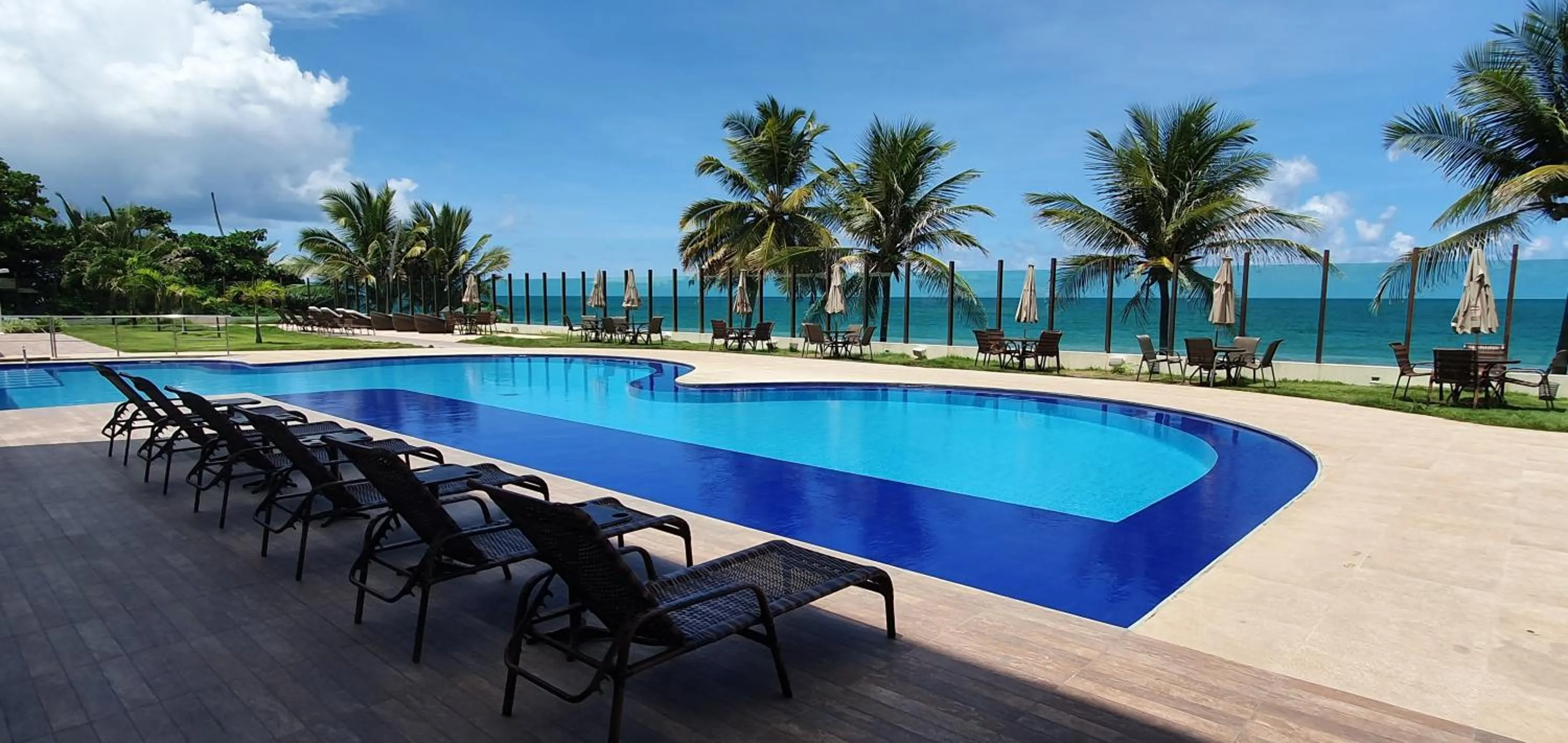 Pool view in Luxor Tabatinga Beira Mar