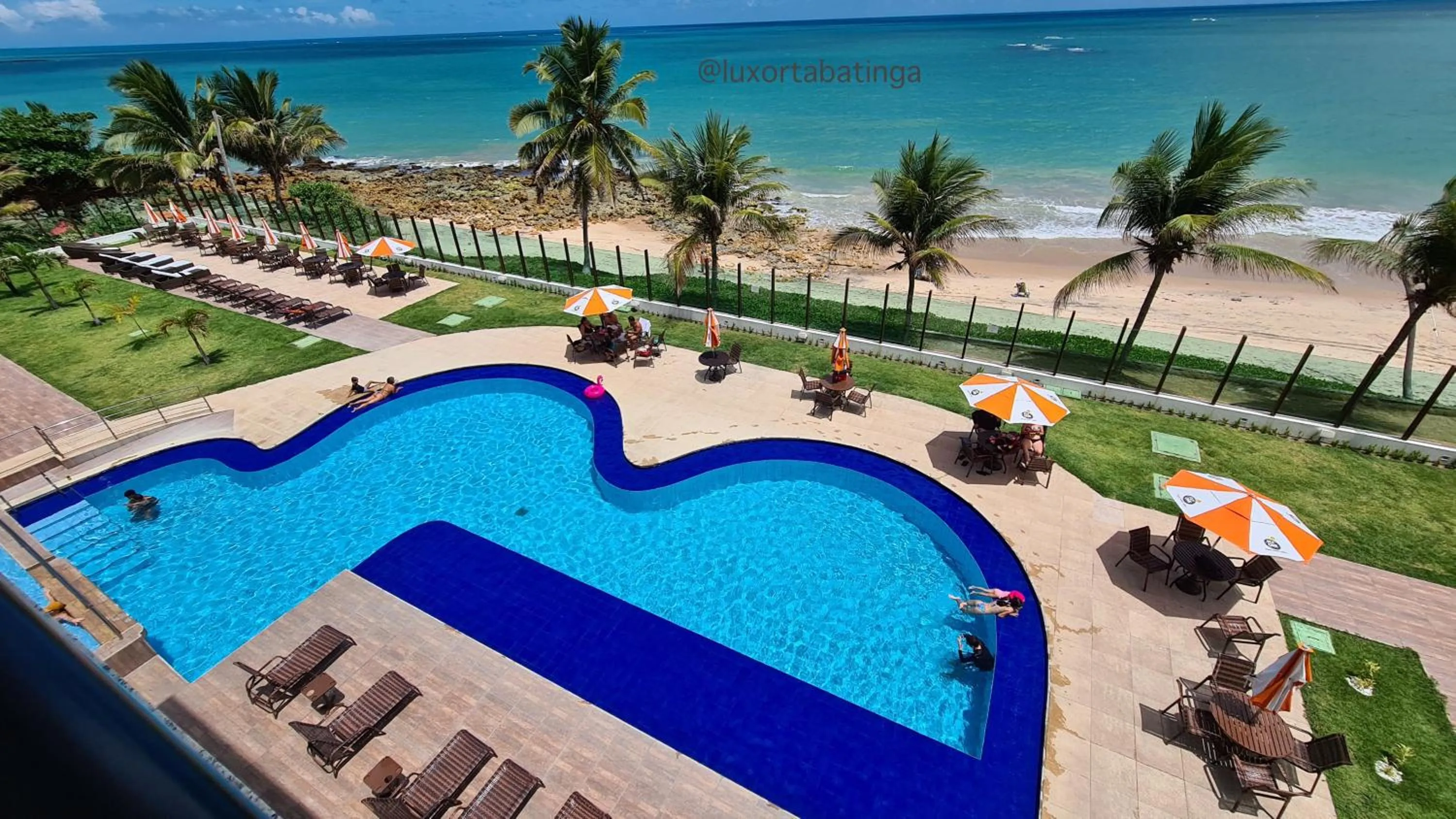 Property building in Luxor Tabatinga Beira Mar