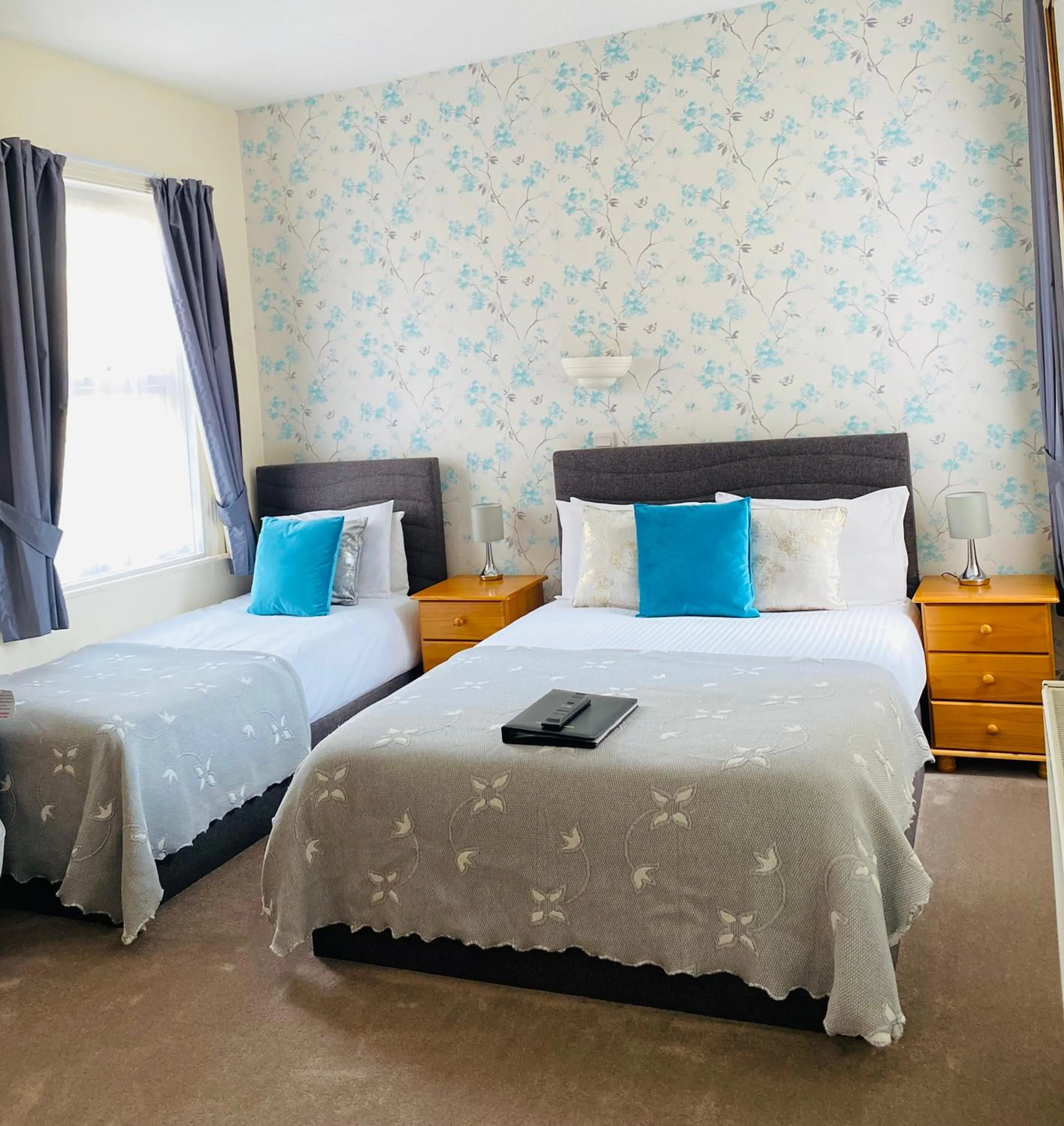 Bed in Coastal Waters (Hotel Barton)