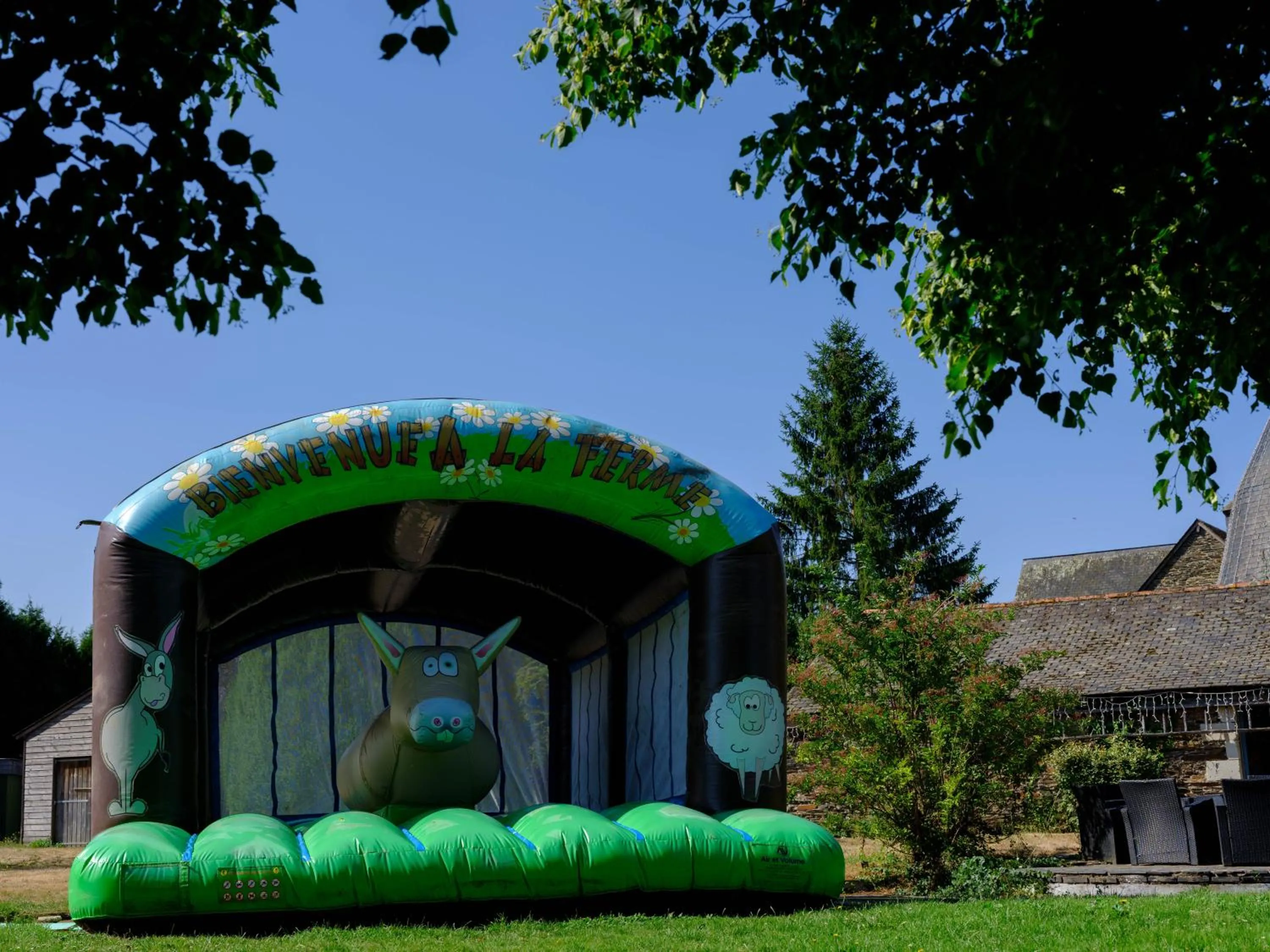 Restaurant/places to eat in Logis Hôtel Domaine du Moulin Cavier - Restaurants & Spa