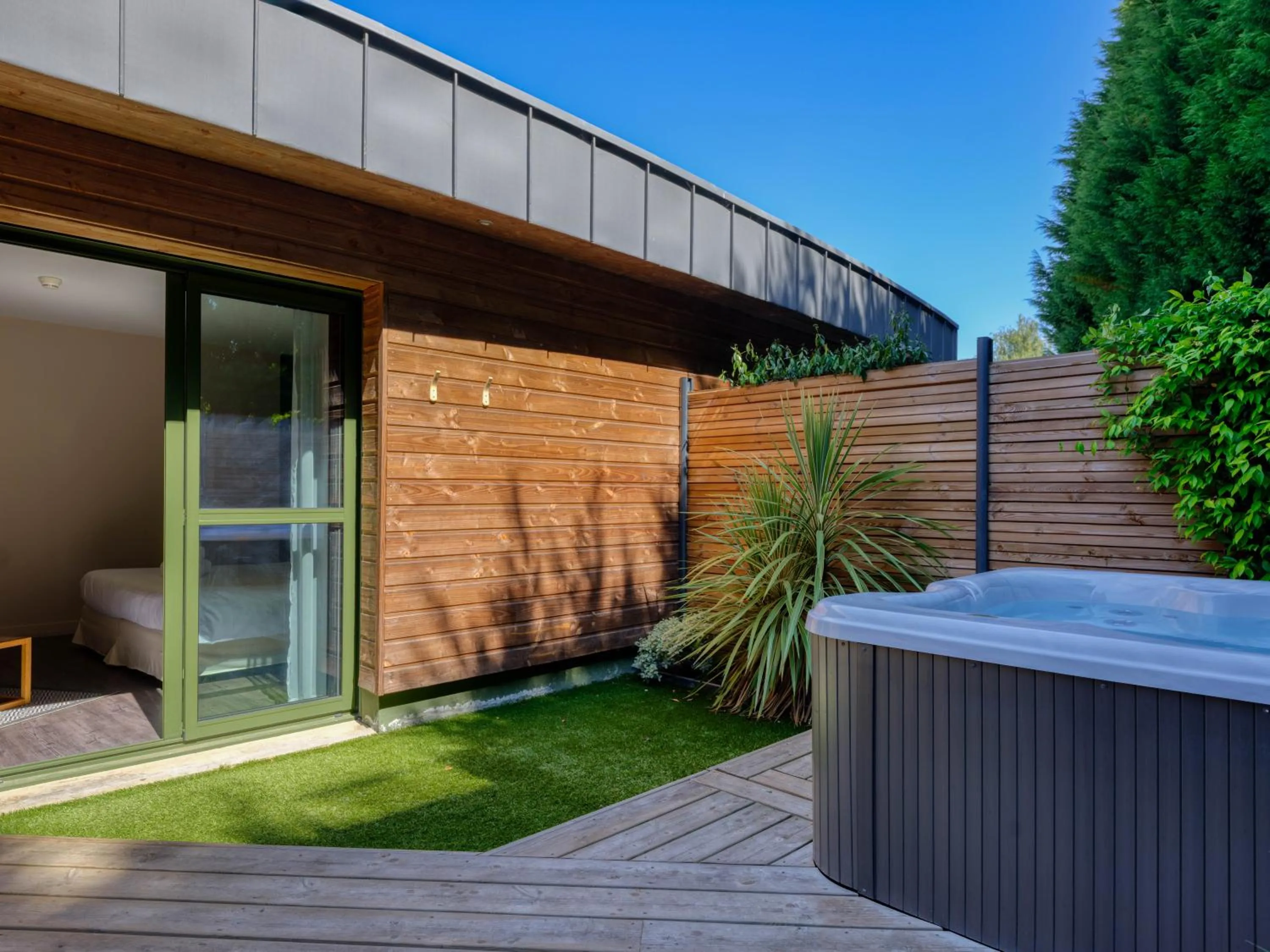 Patio in Logis Hôtel Domaine du Moulin Cavier - Restaurants & Spa