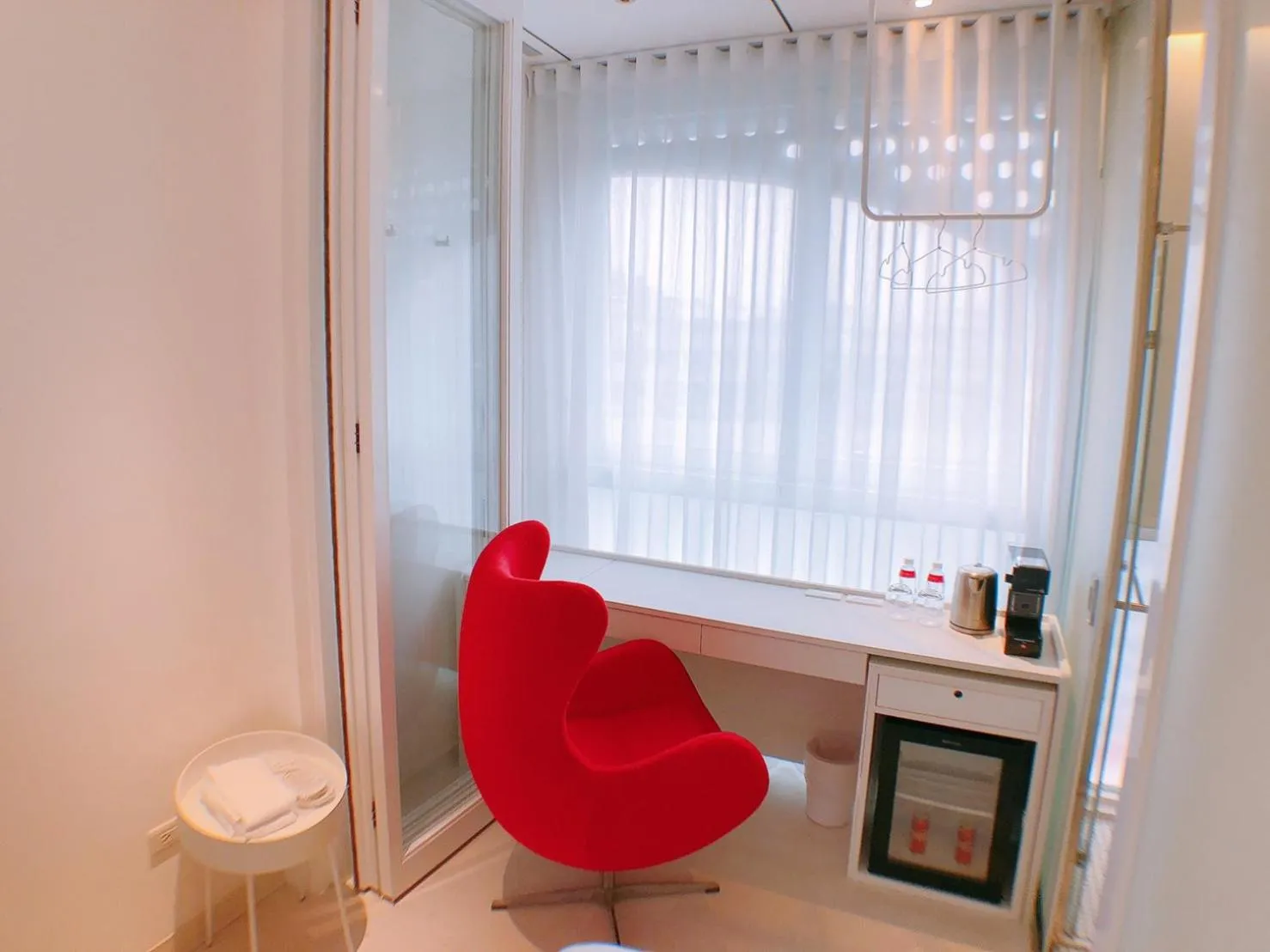 Photo of the whole room in Hotelpoispois