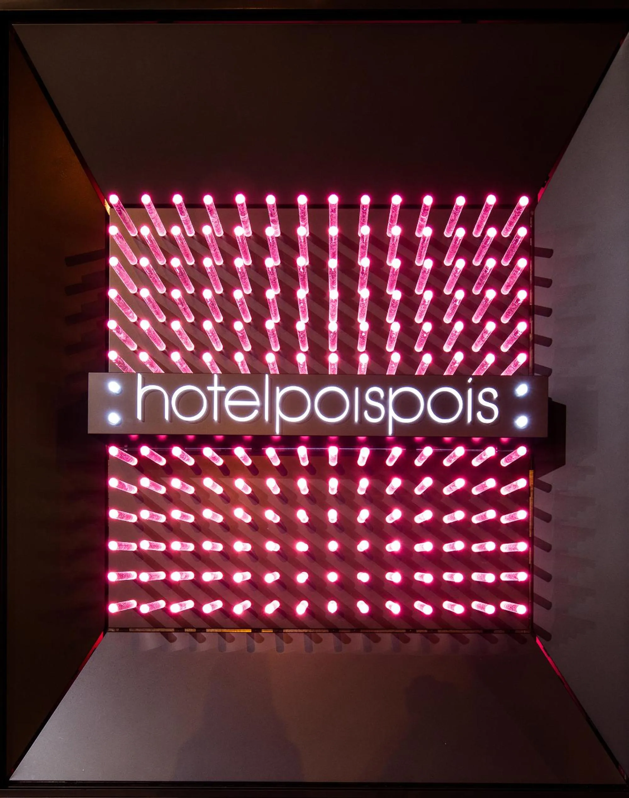 Property building in Hotelpoispois