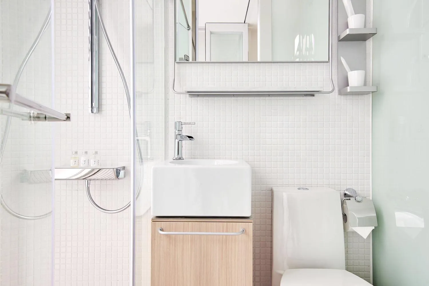 Shower in Hotelpoispois