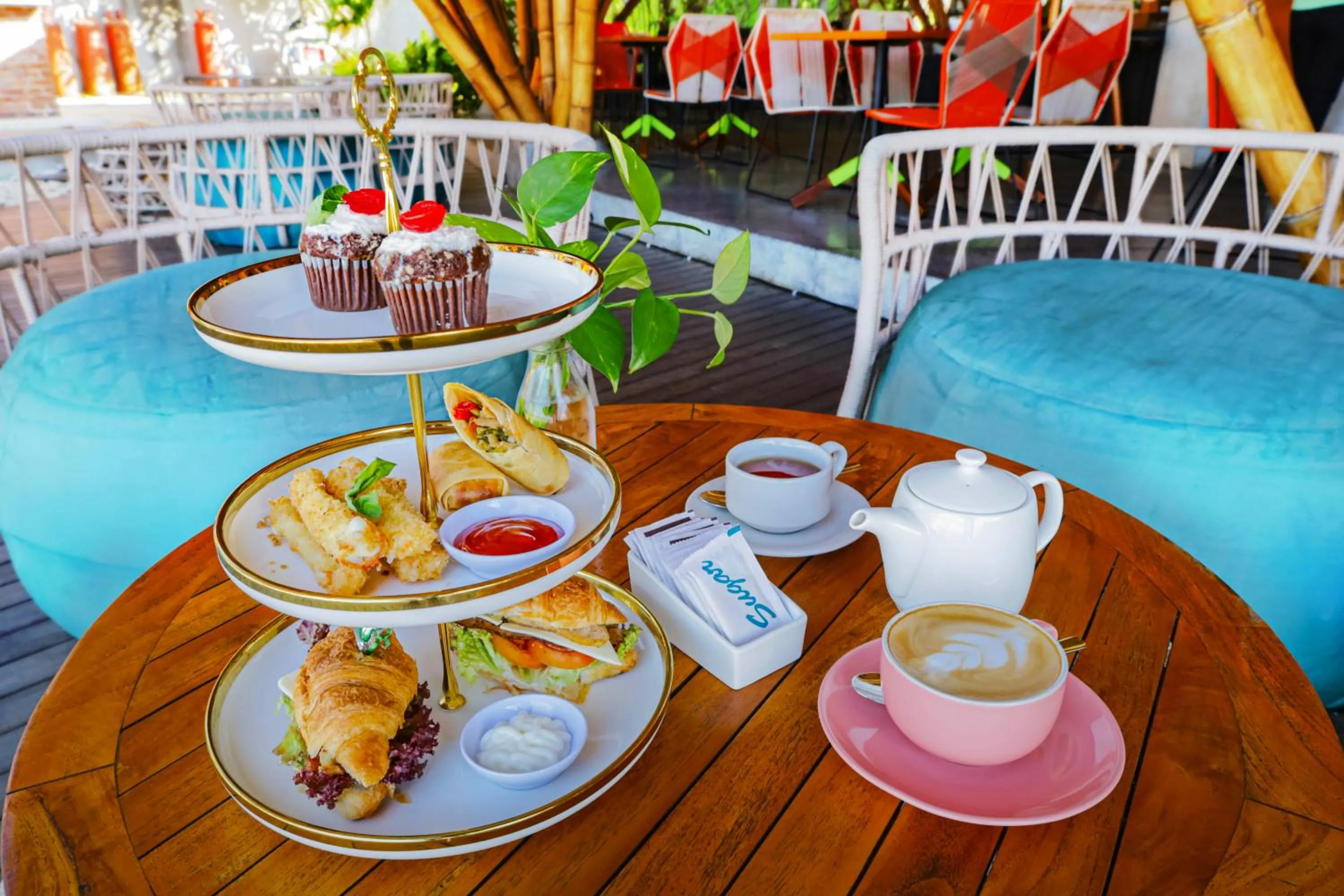 Food and drinks in Tijili Hotel Benoa