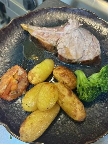 Food and drinks in Logis Hôtel restaurant Horizon 117