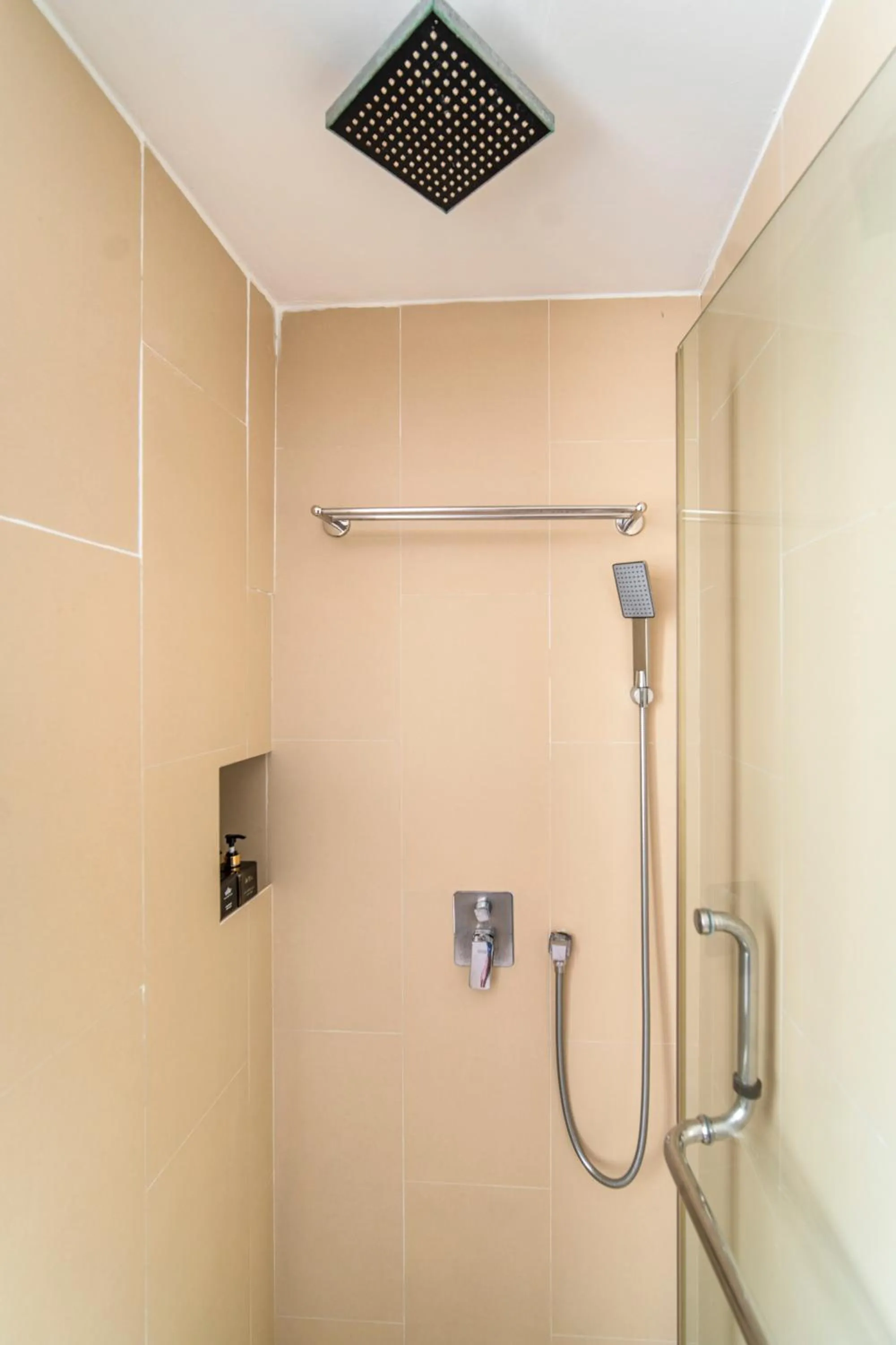 Shower in ANFADA Hotel Danang