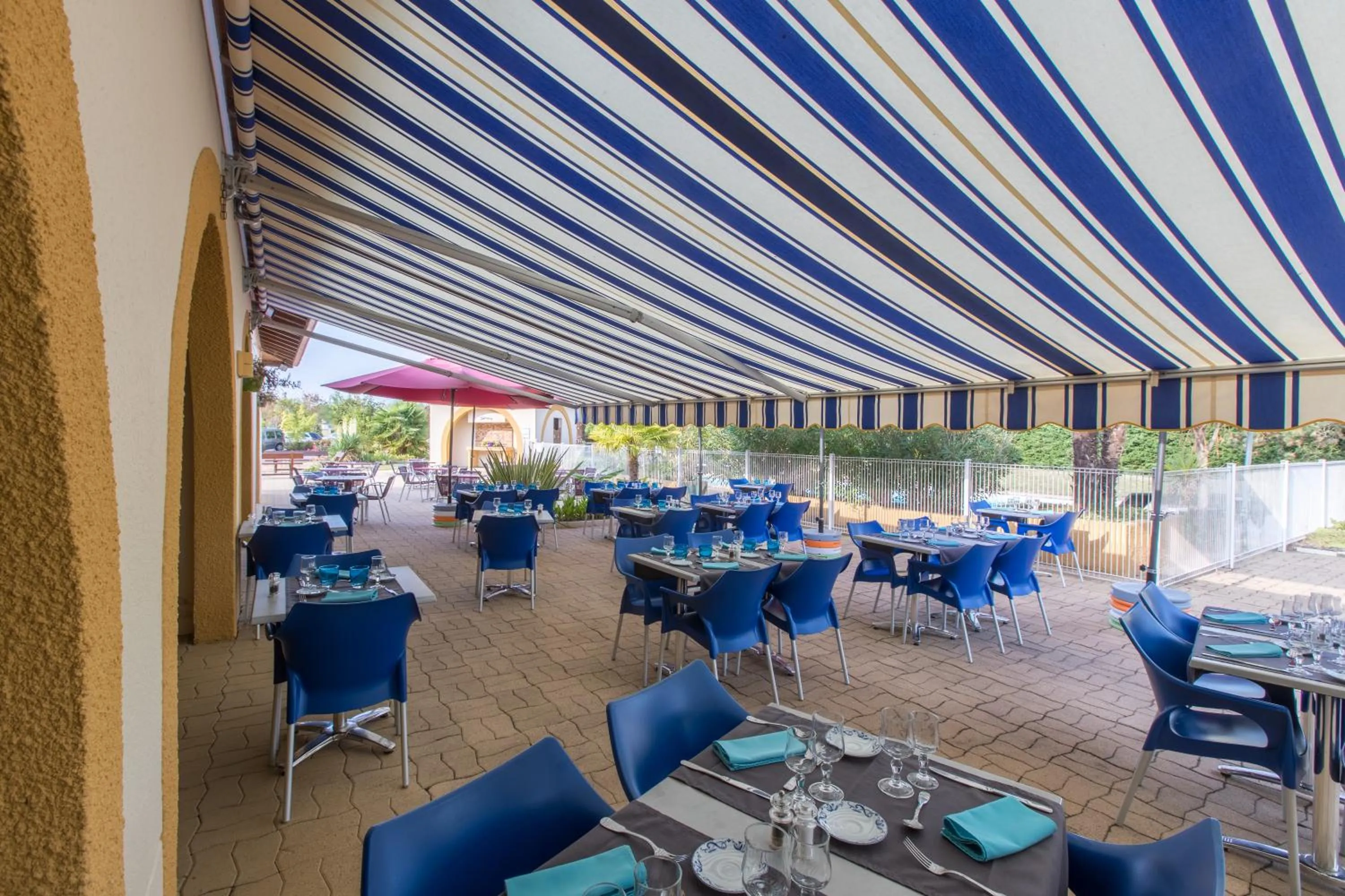 Restaurant/places to eat in Logis Hôtel Restaurant Solenca