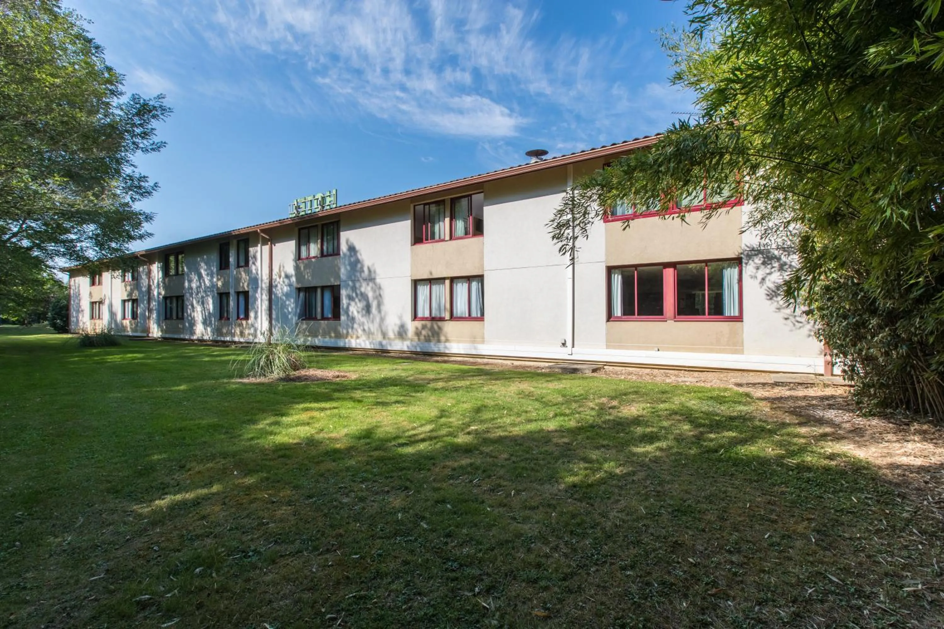 Property building in Logis Hôtel Restaurant Solenca