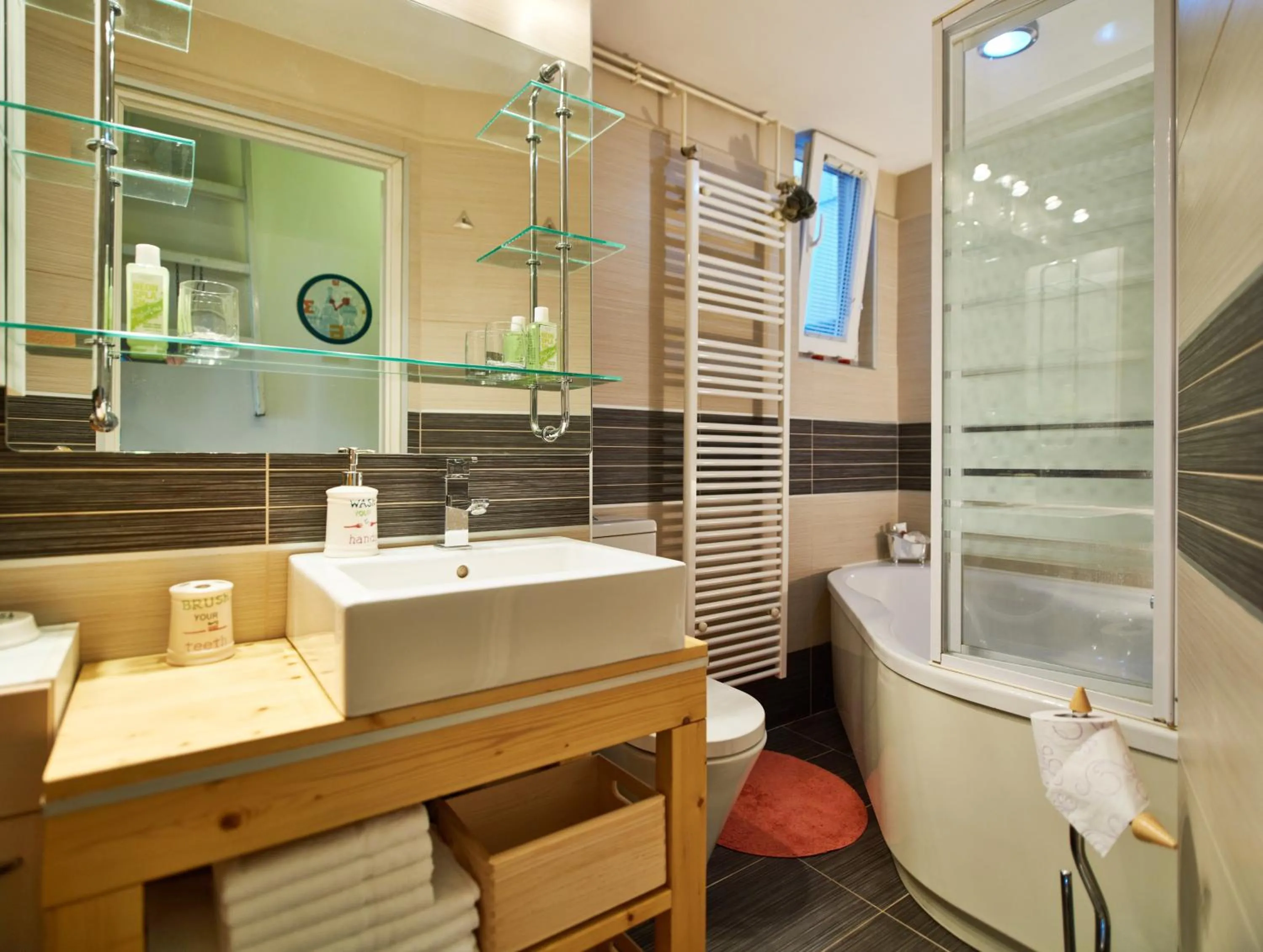 Bathroom in Studio Apartment Green Wall
