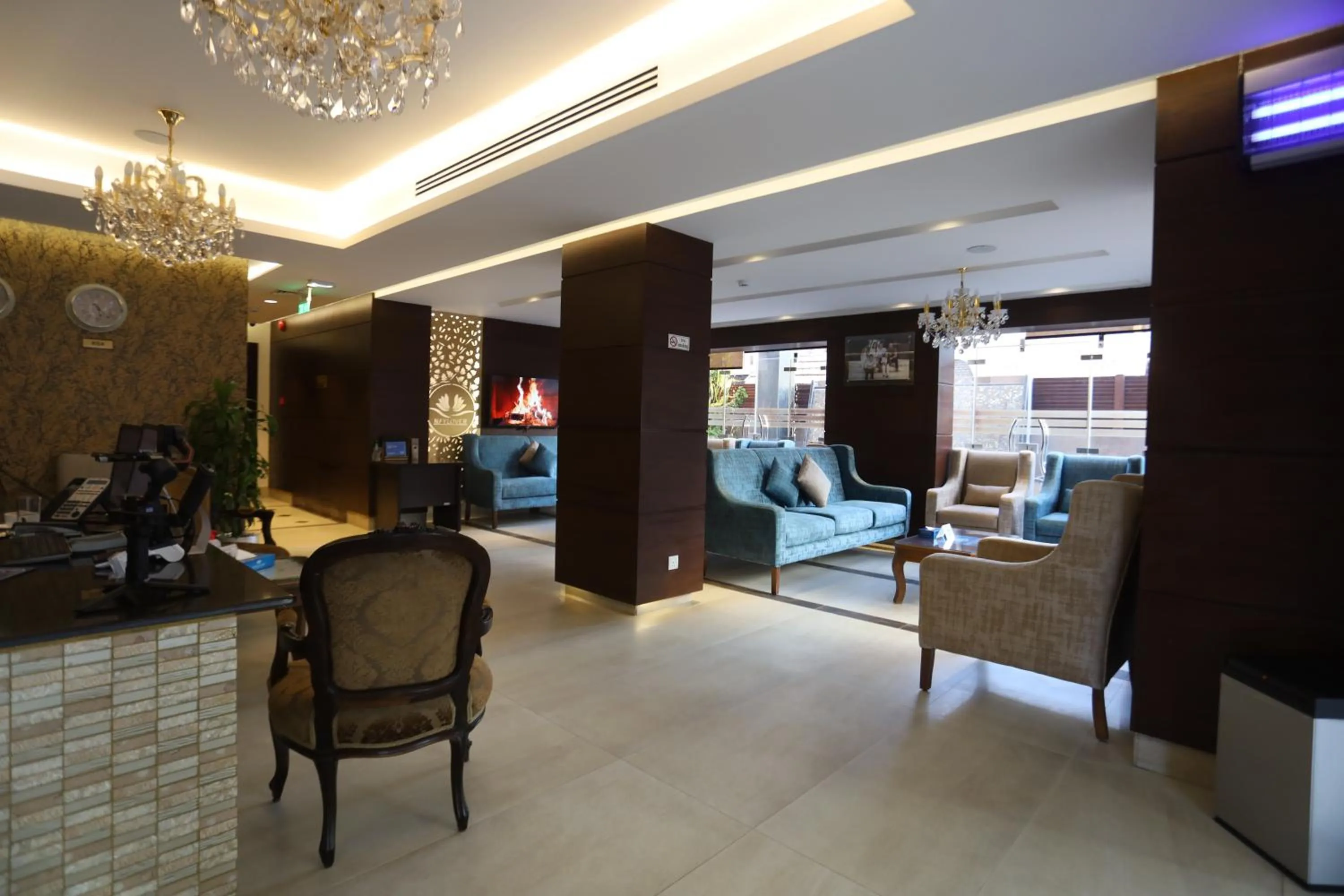 Lobby or reception in Naylover Hotel Suites