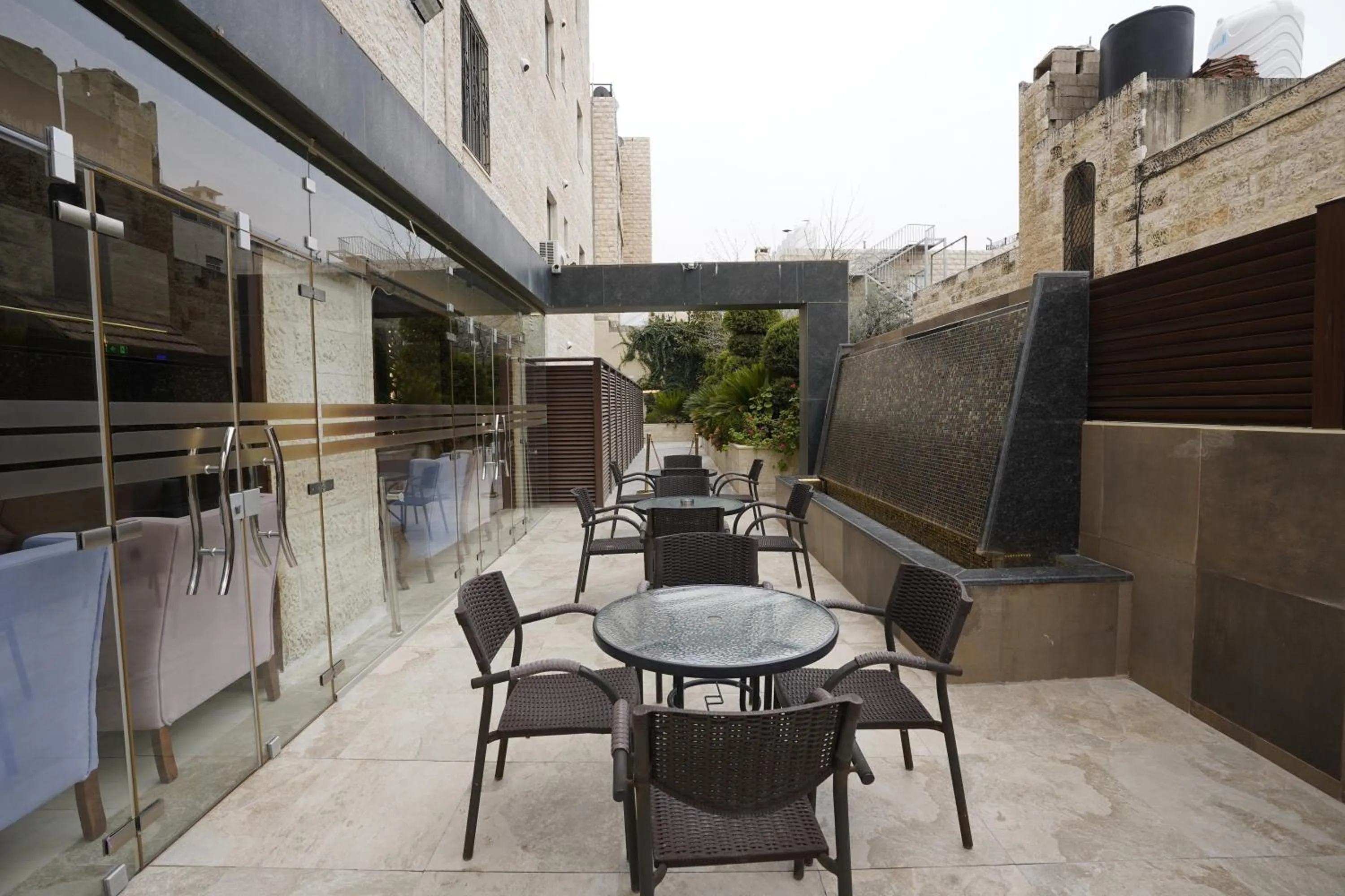 Facade/entrance in Naylover Hotel Suites