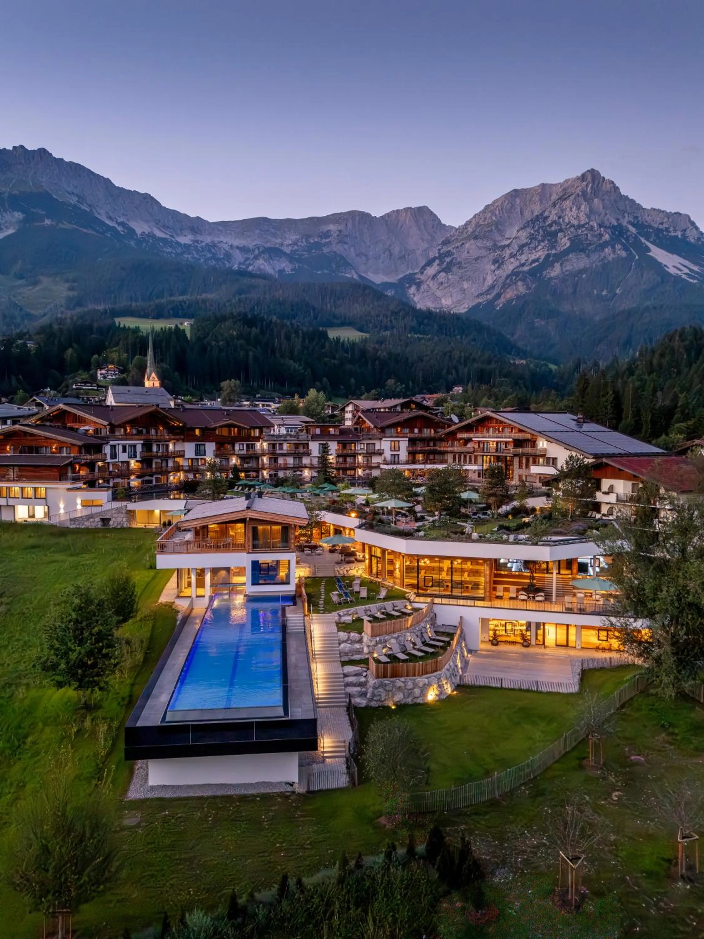 Property building in Kaiserlodge