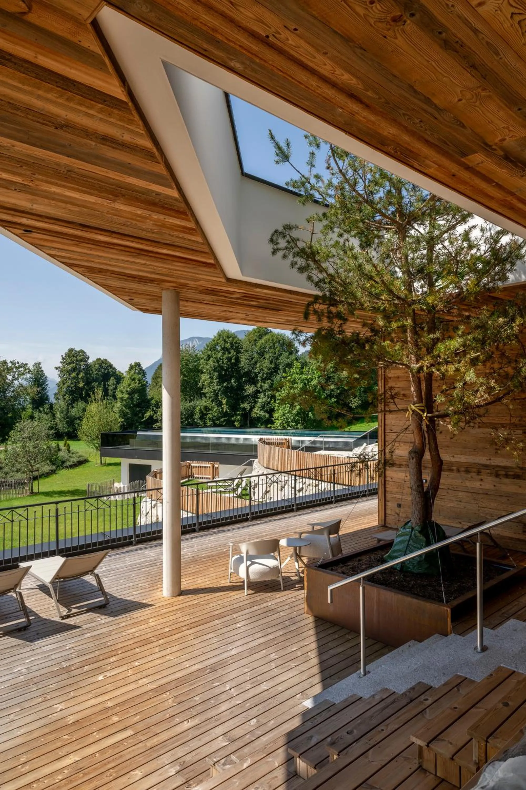 Property building in Kaiserlodge