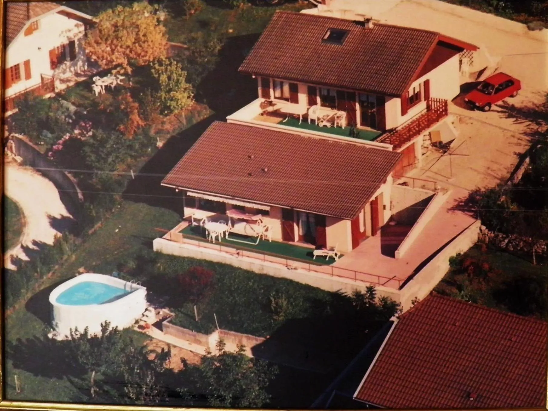 Facade/entrance in Le Belvue