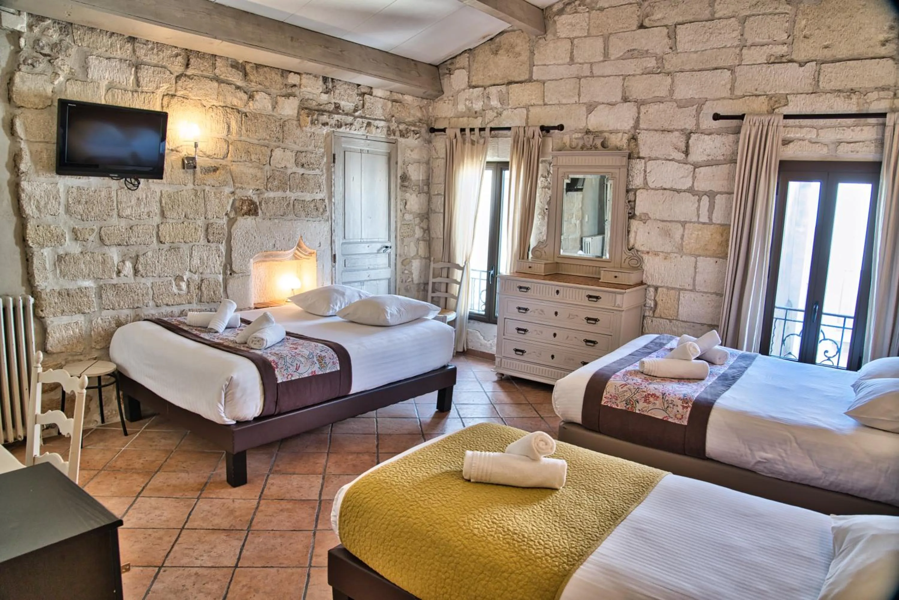 Bed in Hôtel La Muette