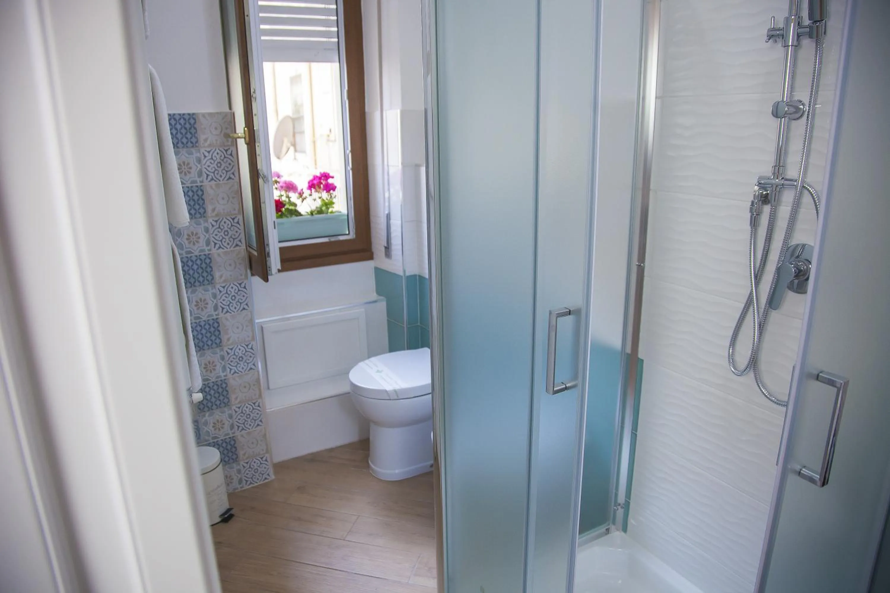 Bathroom in La Perla - Chic Accommodation