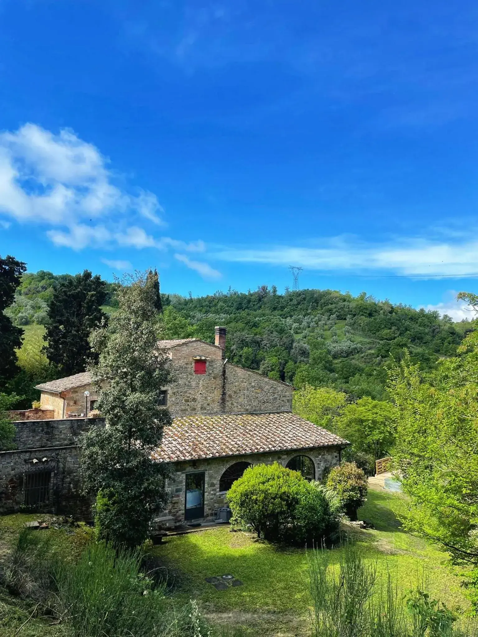 Casa nel bosco il Grottone Casa nel bosco il Grottone