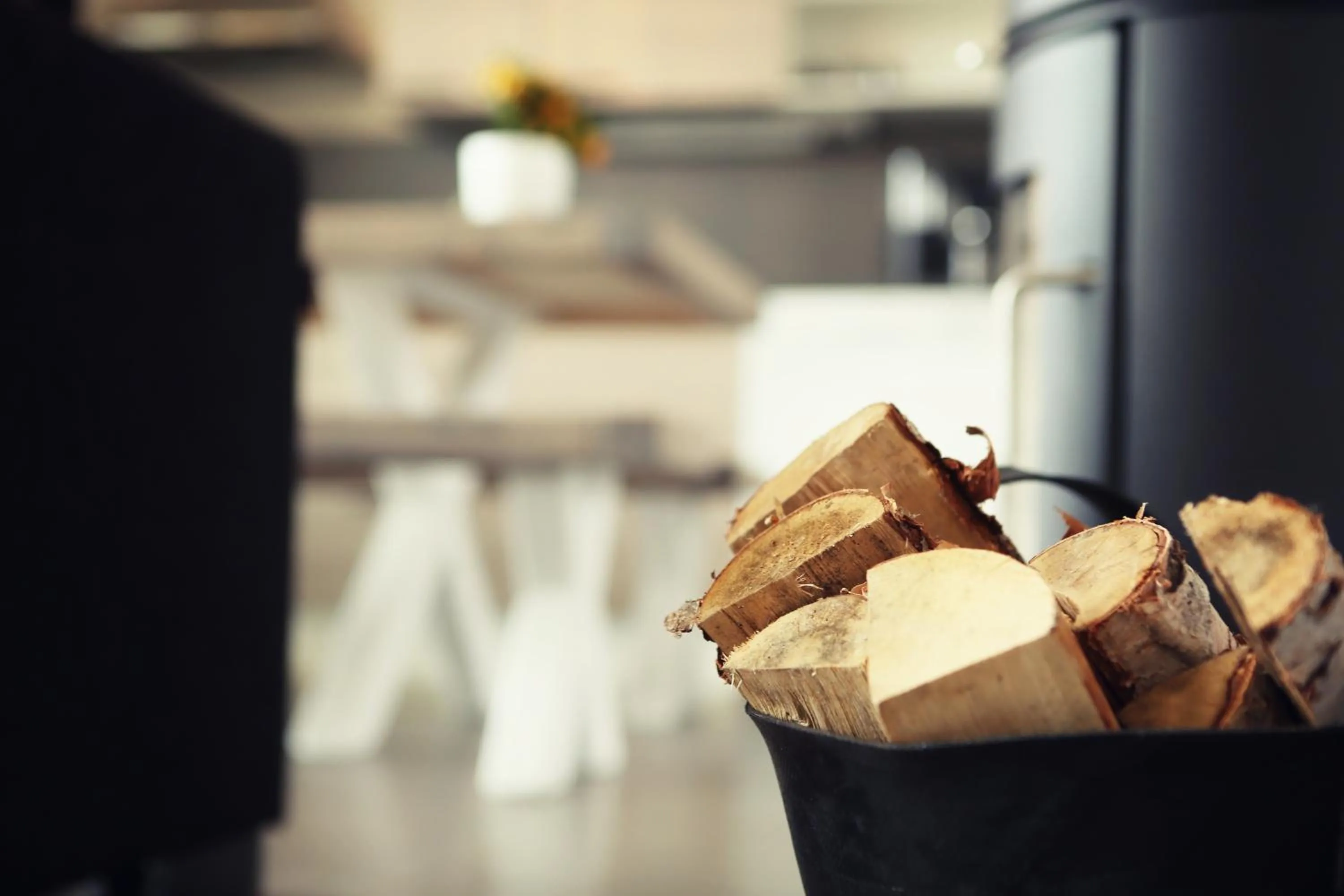 Seating area in Nallikari Seaside Villas