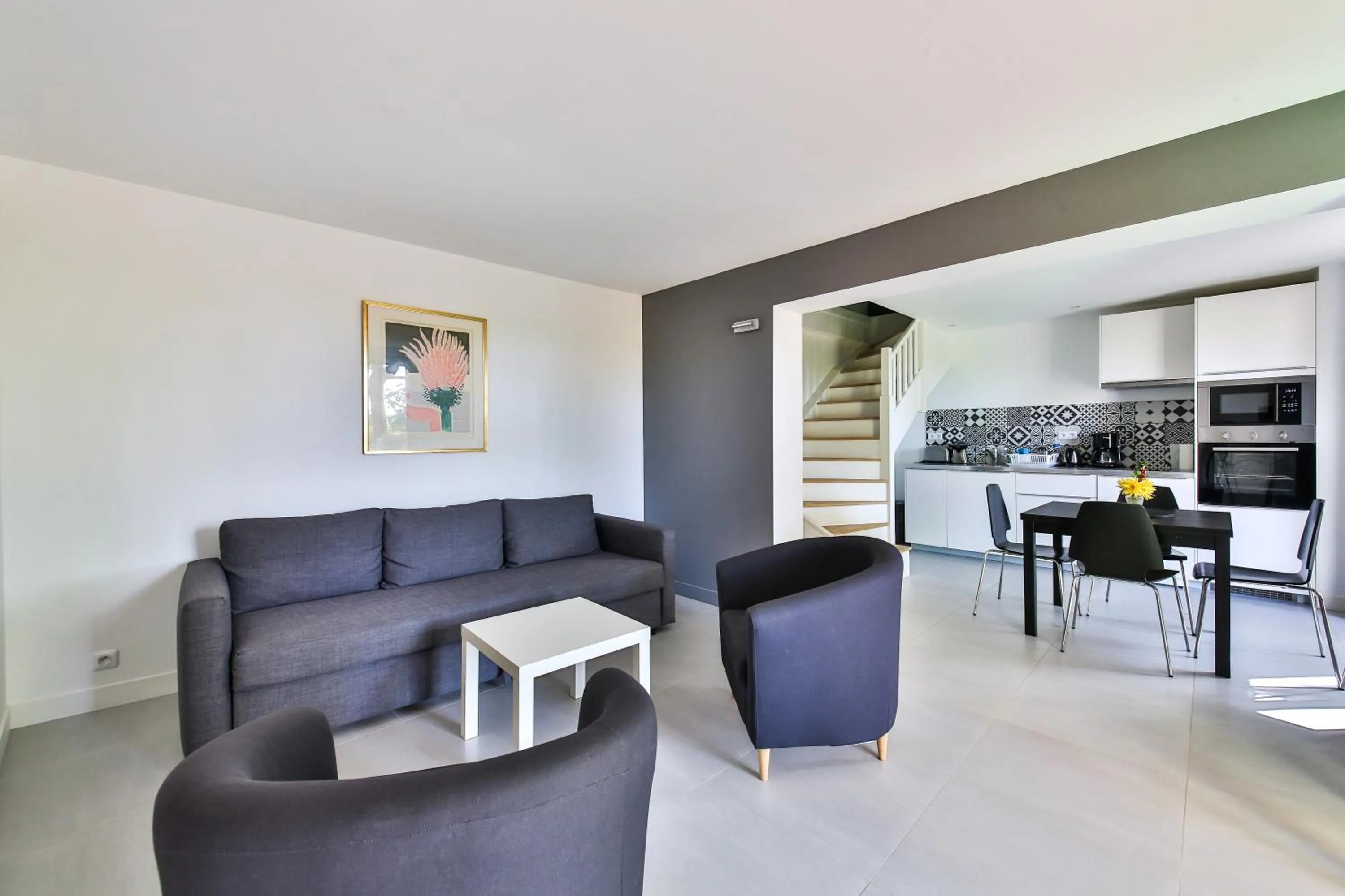 Apartment with Terrace in Les Terrasses De Chaumont 1