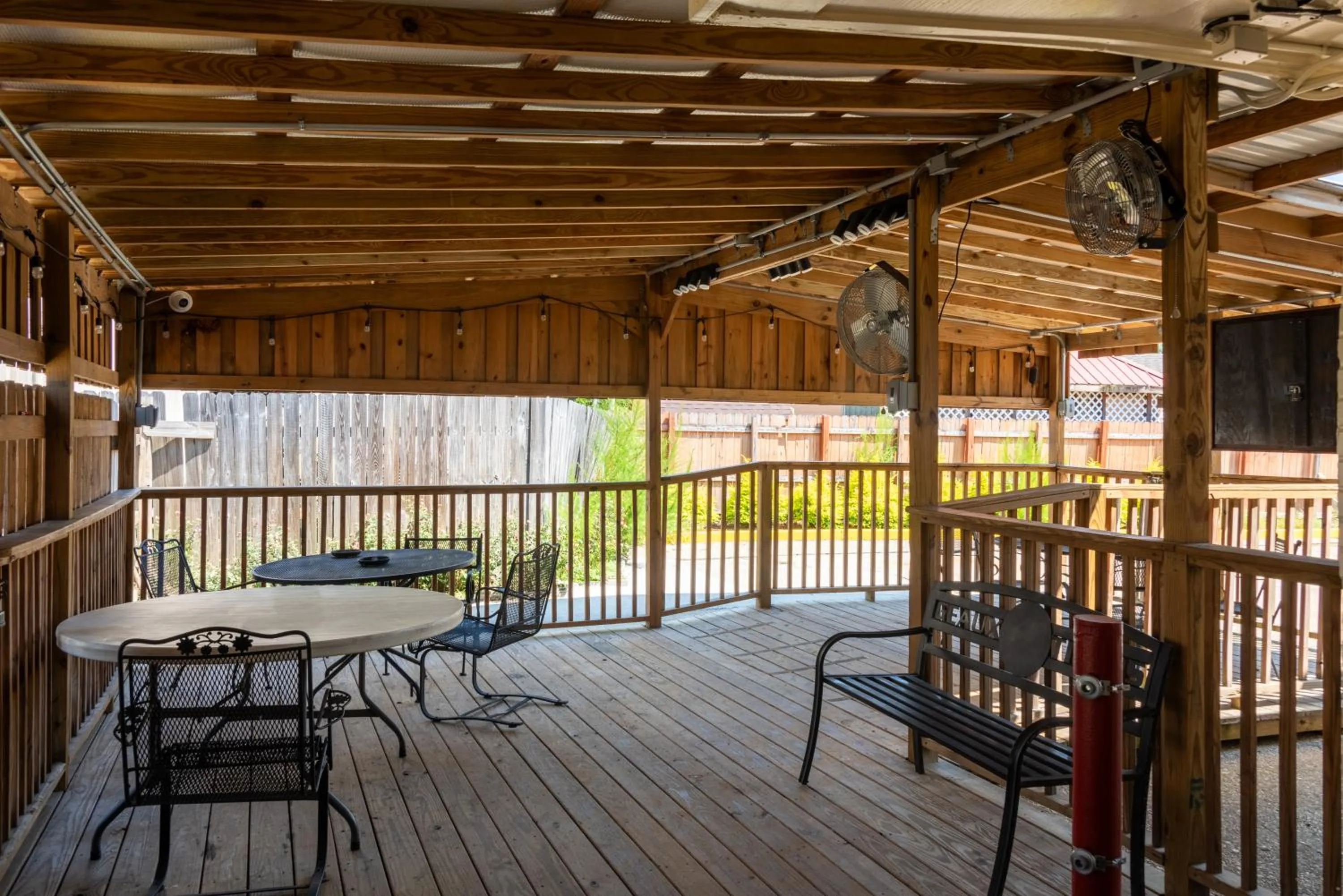 Patio in Budget Inn & Suites Baton Rouge