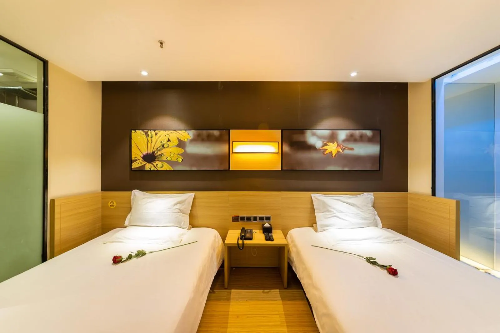 IU Hotel Chongqing Jiefangbei