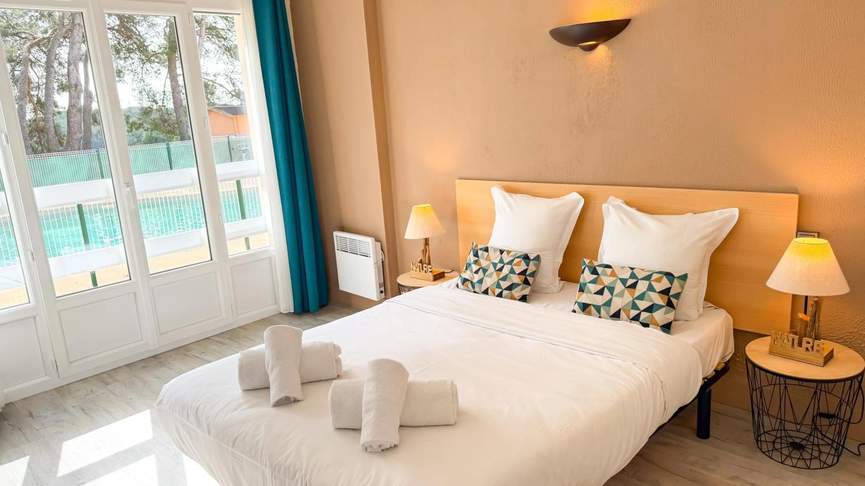 Bedroom, Bed in Hotel Les Rocailles