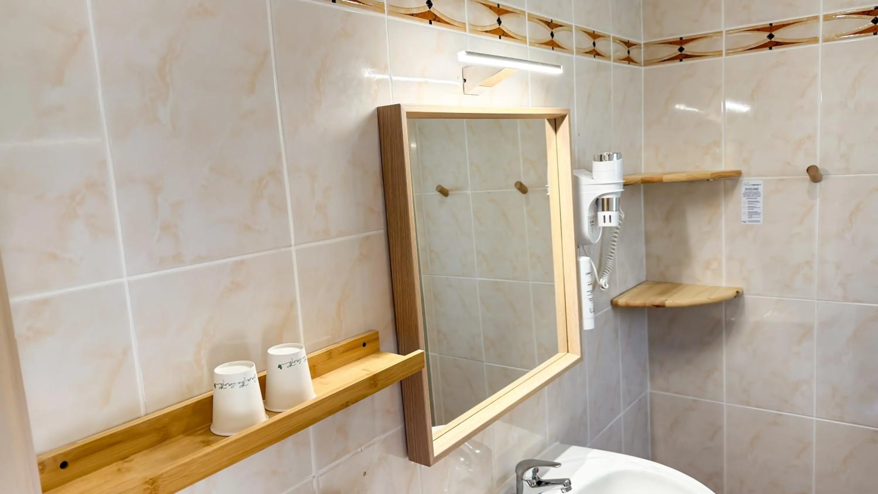 Bathroom in Hotel Les Rocailles