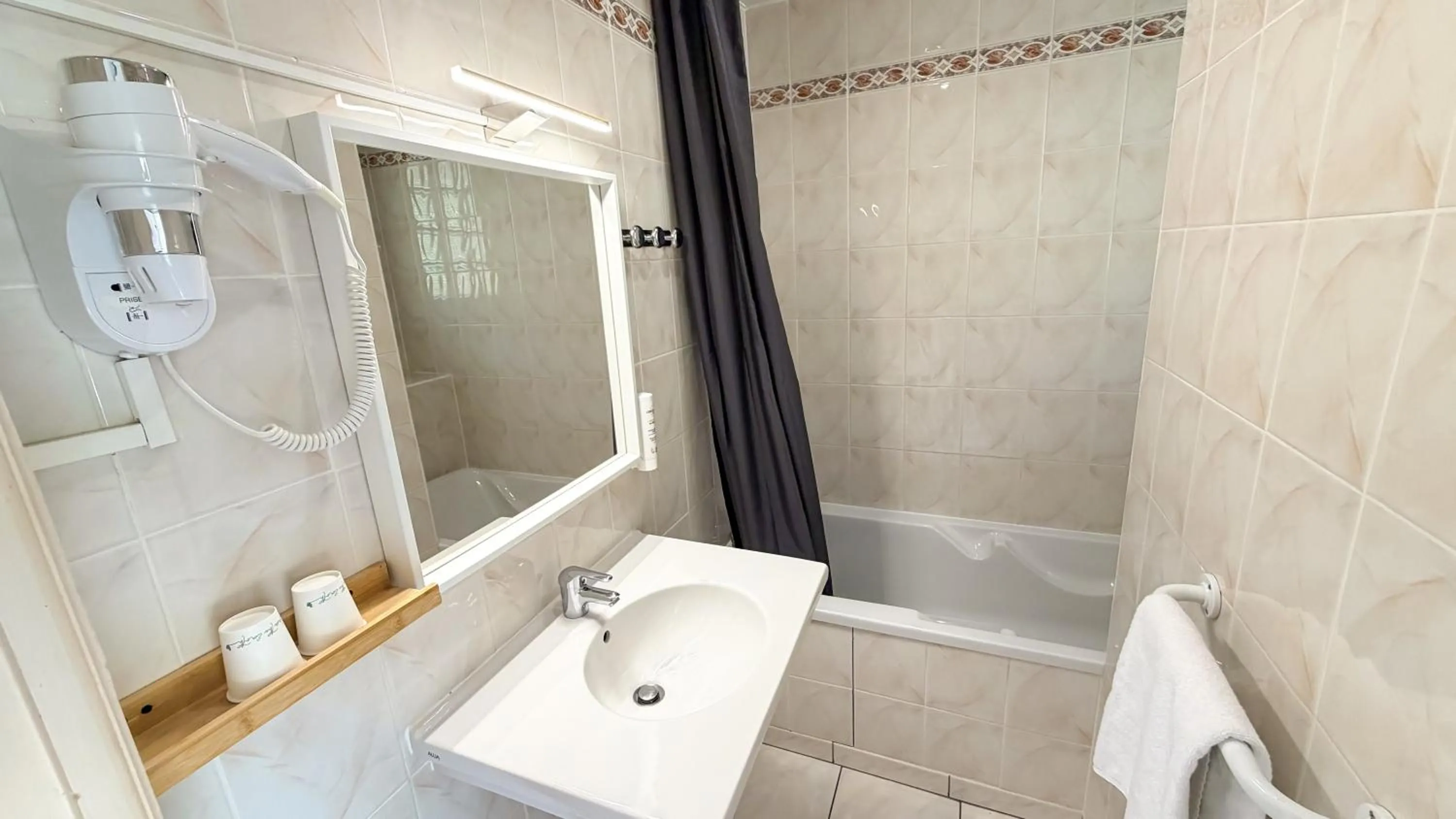 Bathroom in Hotel Les Rocailles