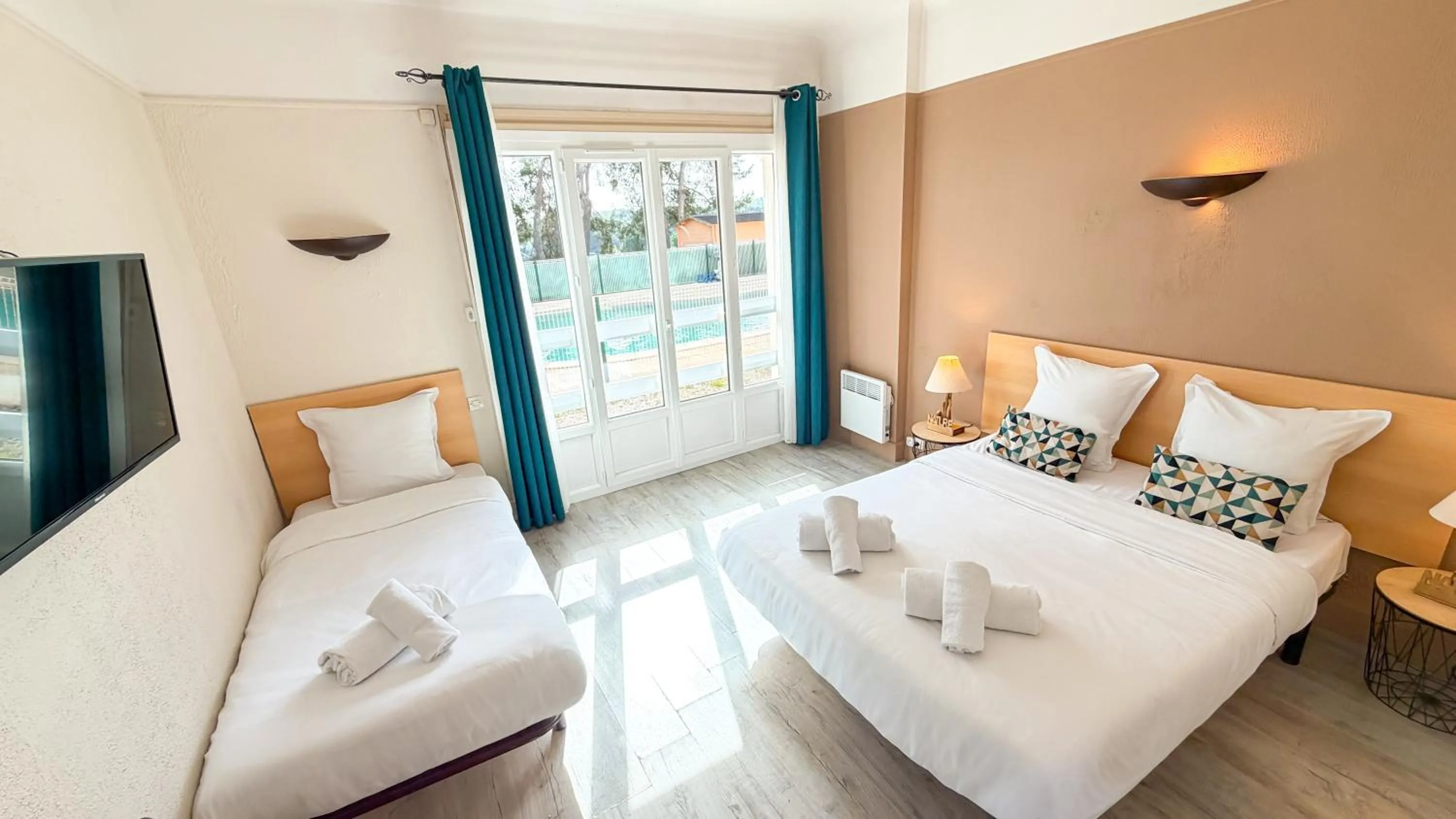 Bedroom, Bed in Hotel Les Rocailles