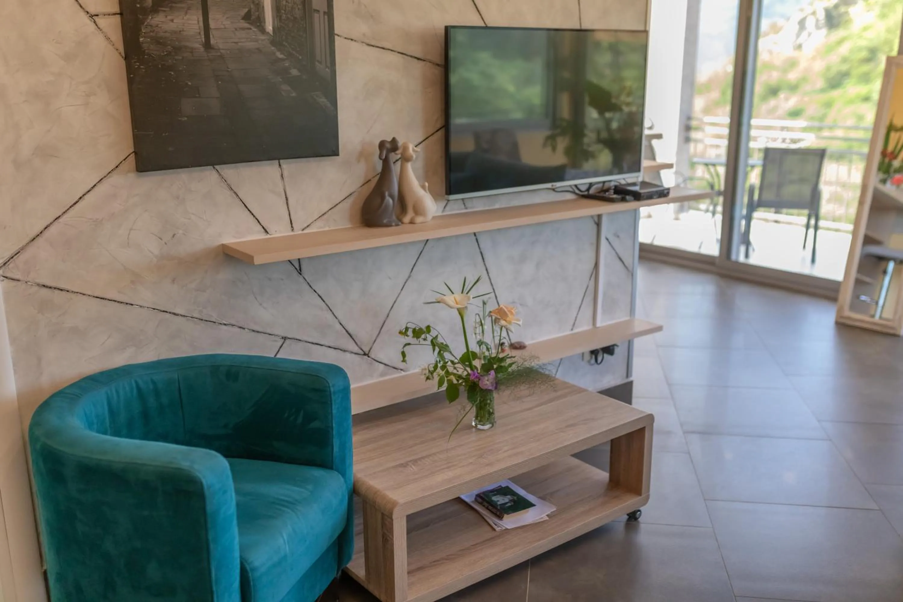 Seating area in Villa Montenegrina