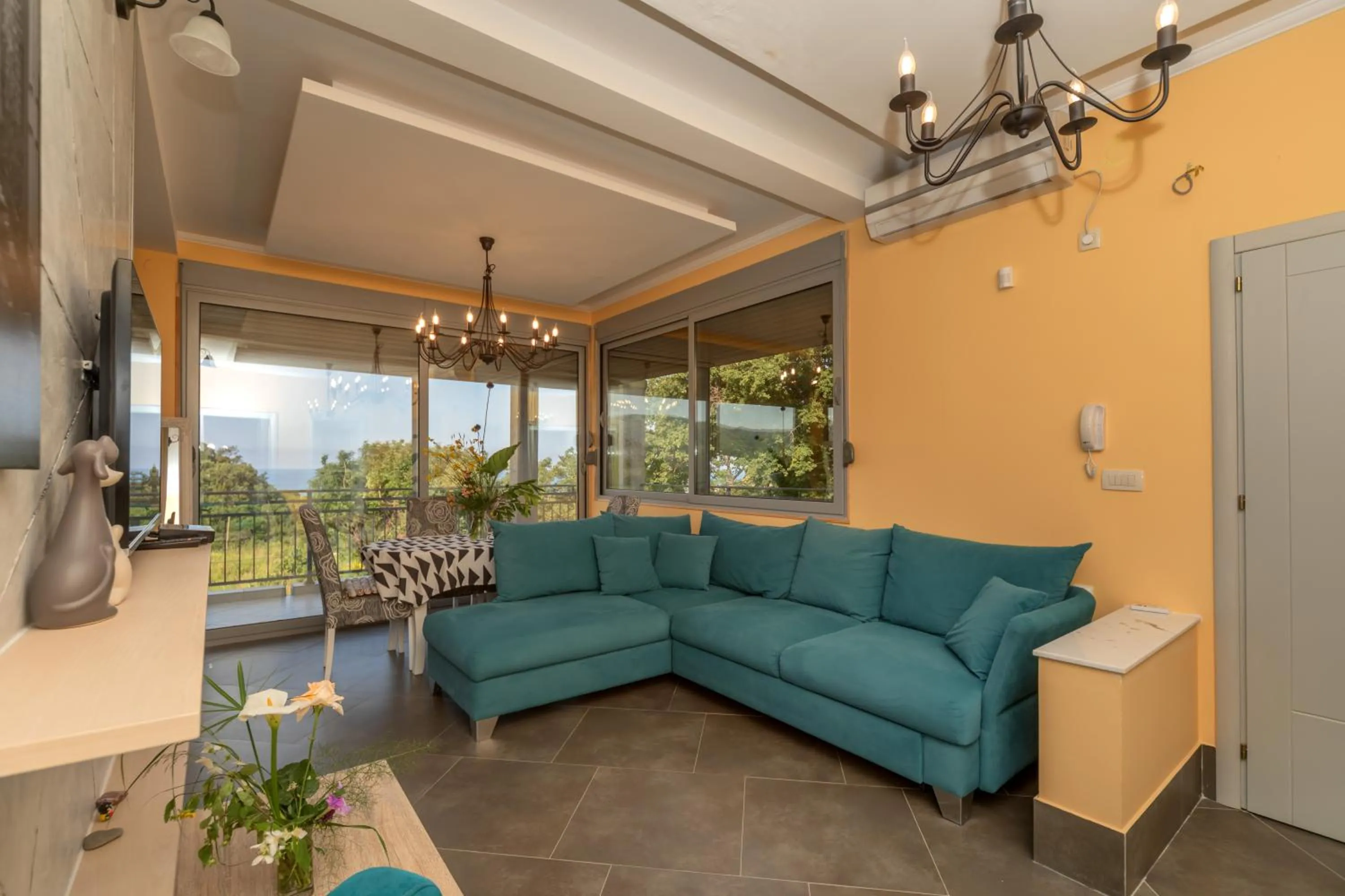 Living room in Villa Montenegrina
