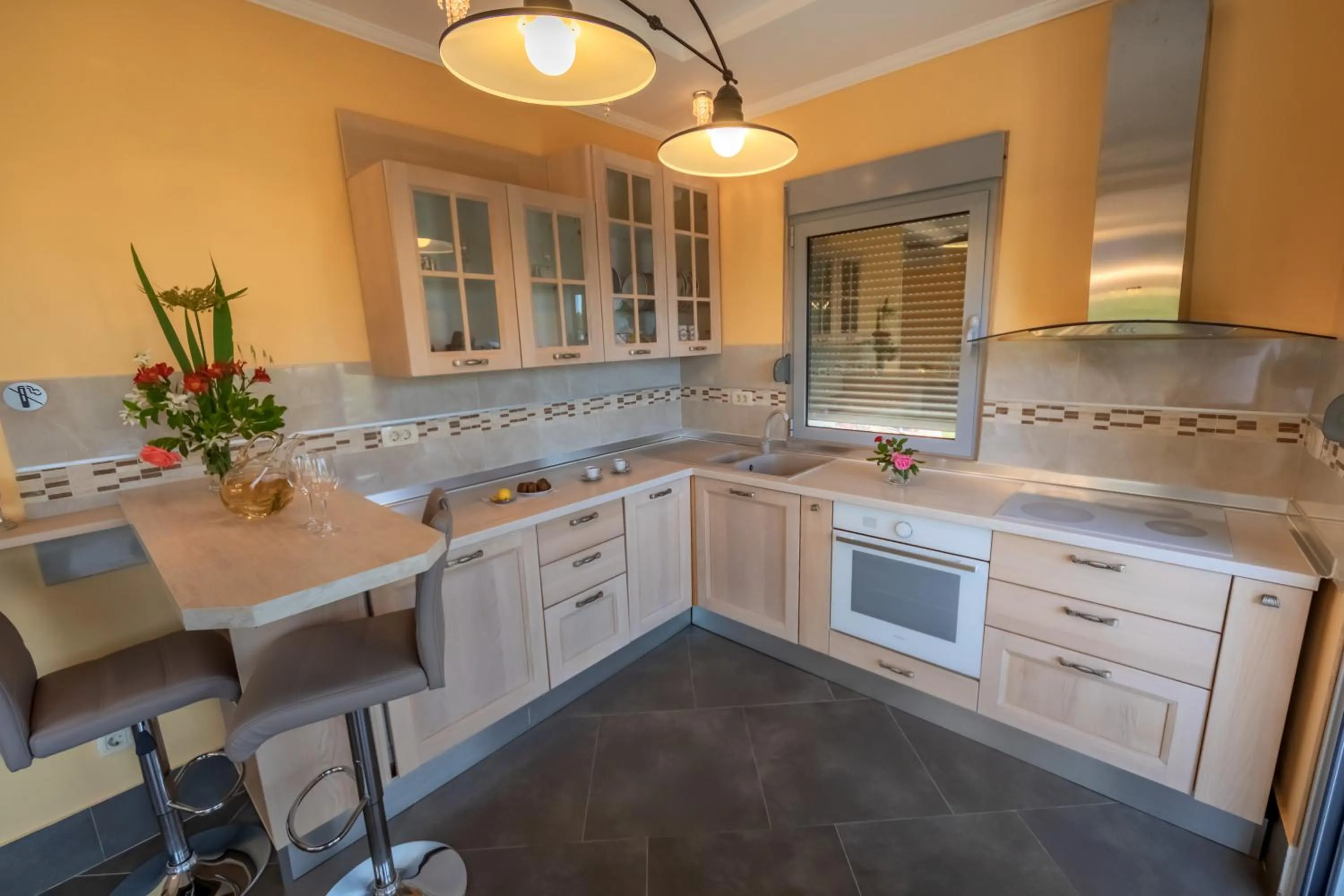 Kitchen or kitchenette in Villa Montenegrina