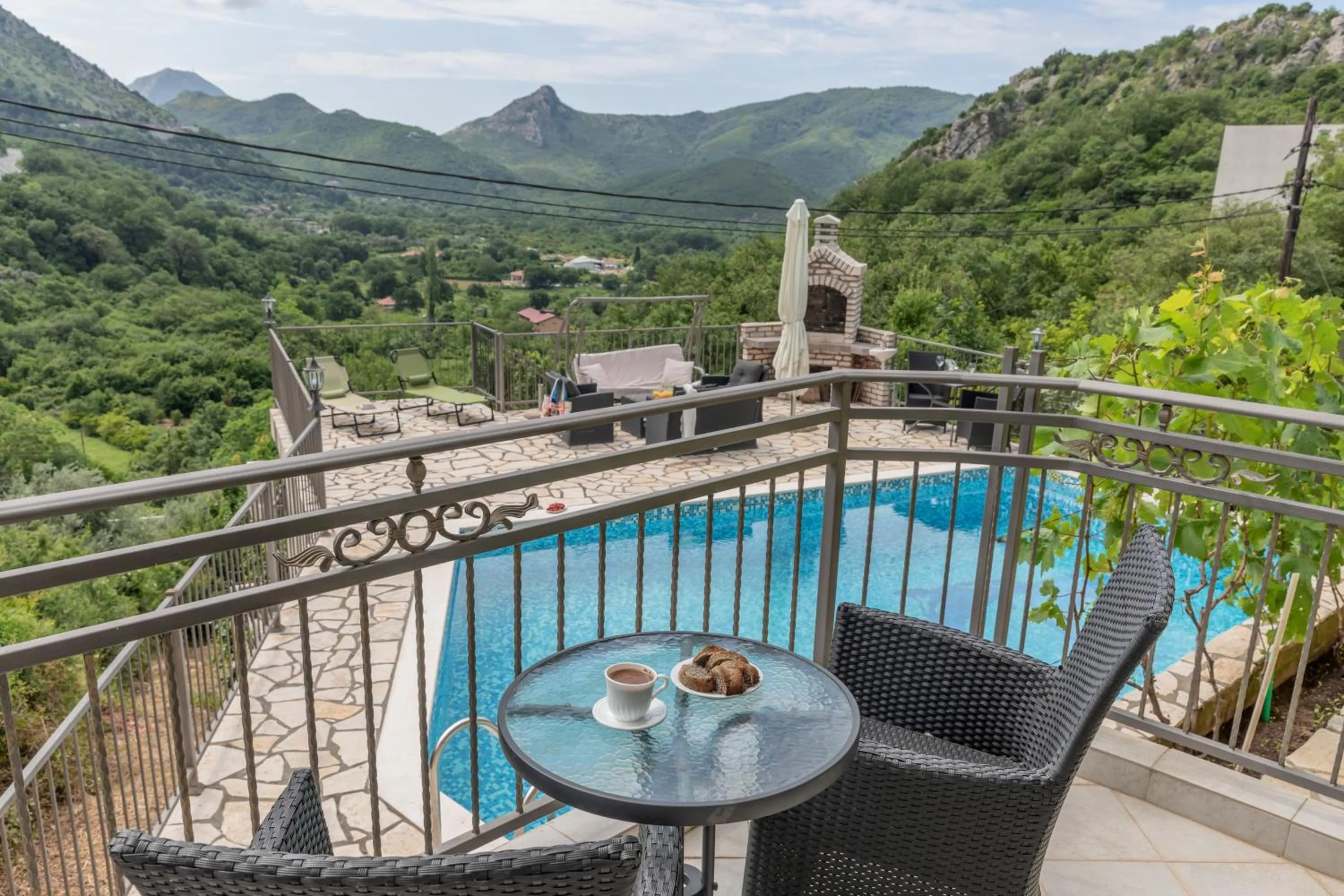 Balcony/Terrace in Villa Montenegrina