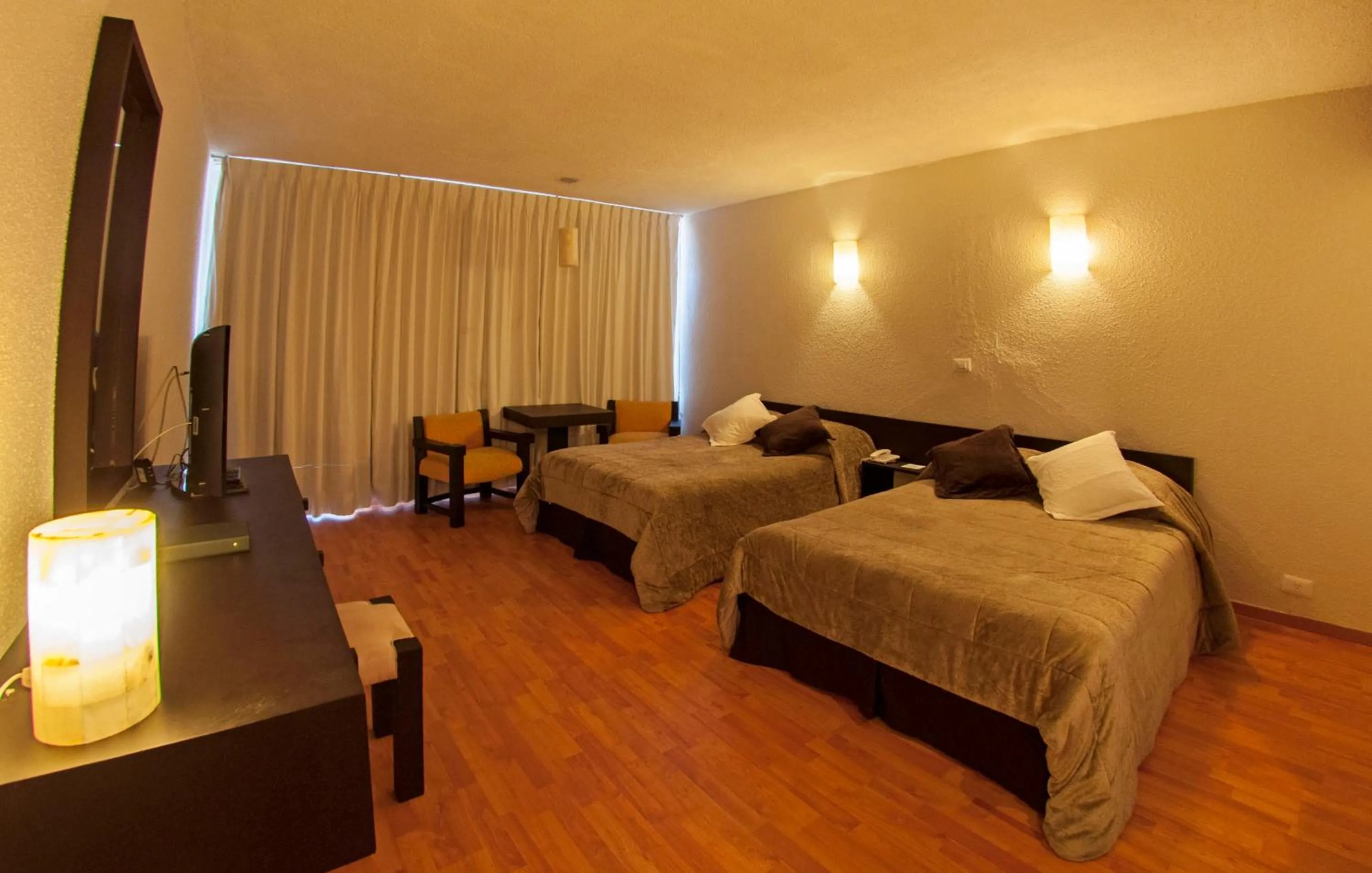 Photo of the whole room, Bed in Gran Hotel Xalapa
