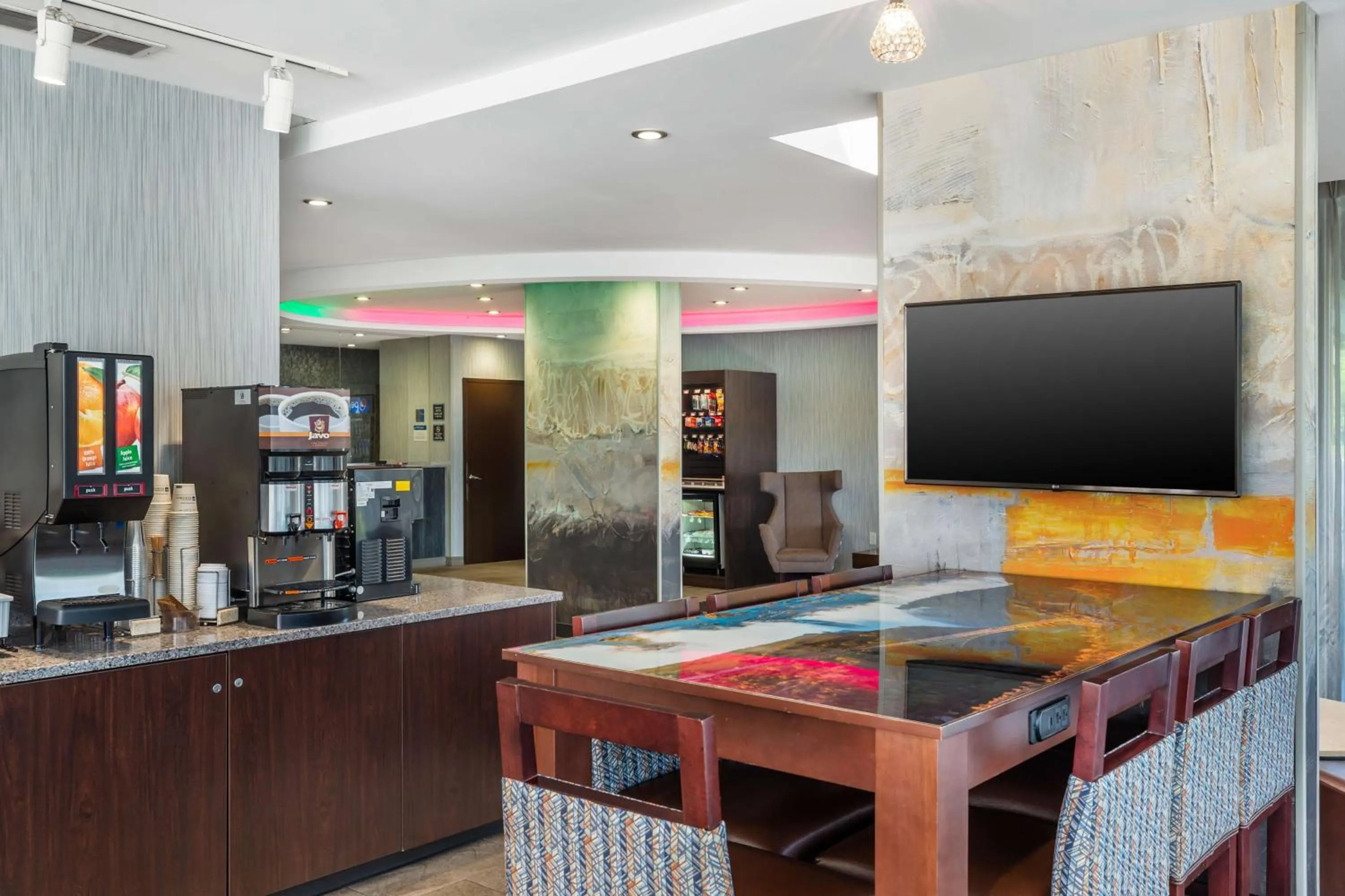 Breakfast in Best Western Braintree Inn