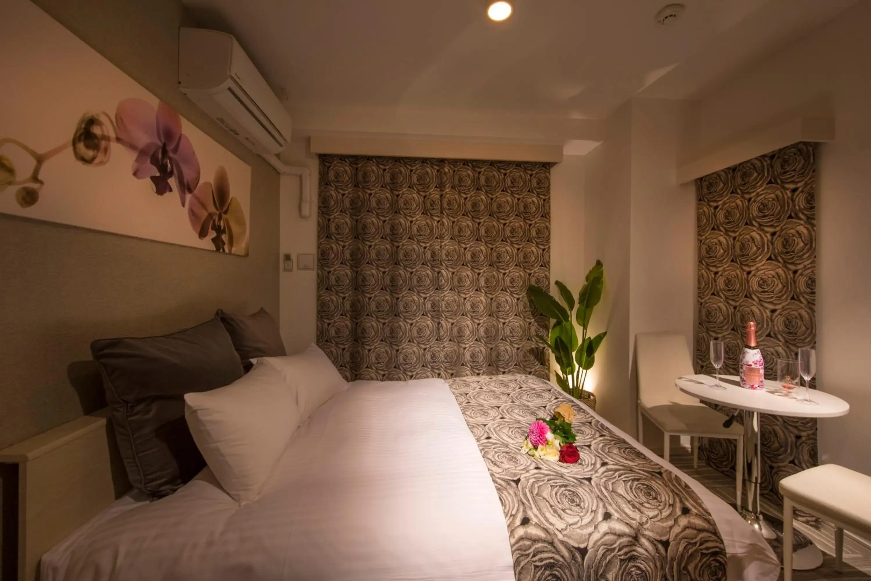 Deluxe Double Room in Residence Hotel Hakata 3 Deluxe Double Room in Residence Hotel Hakata 3