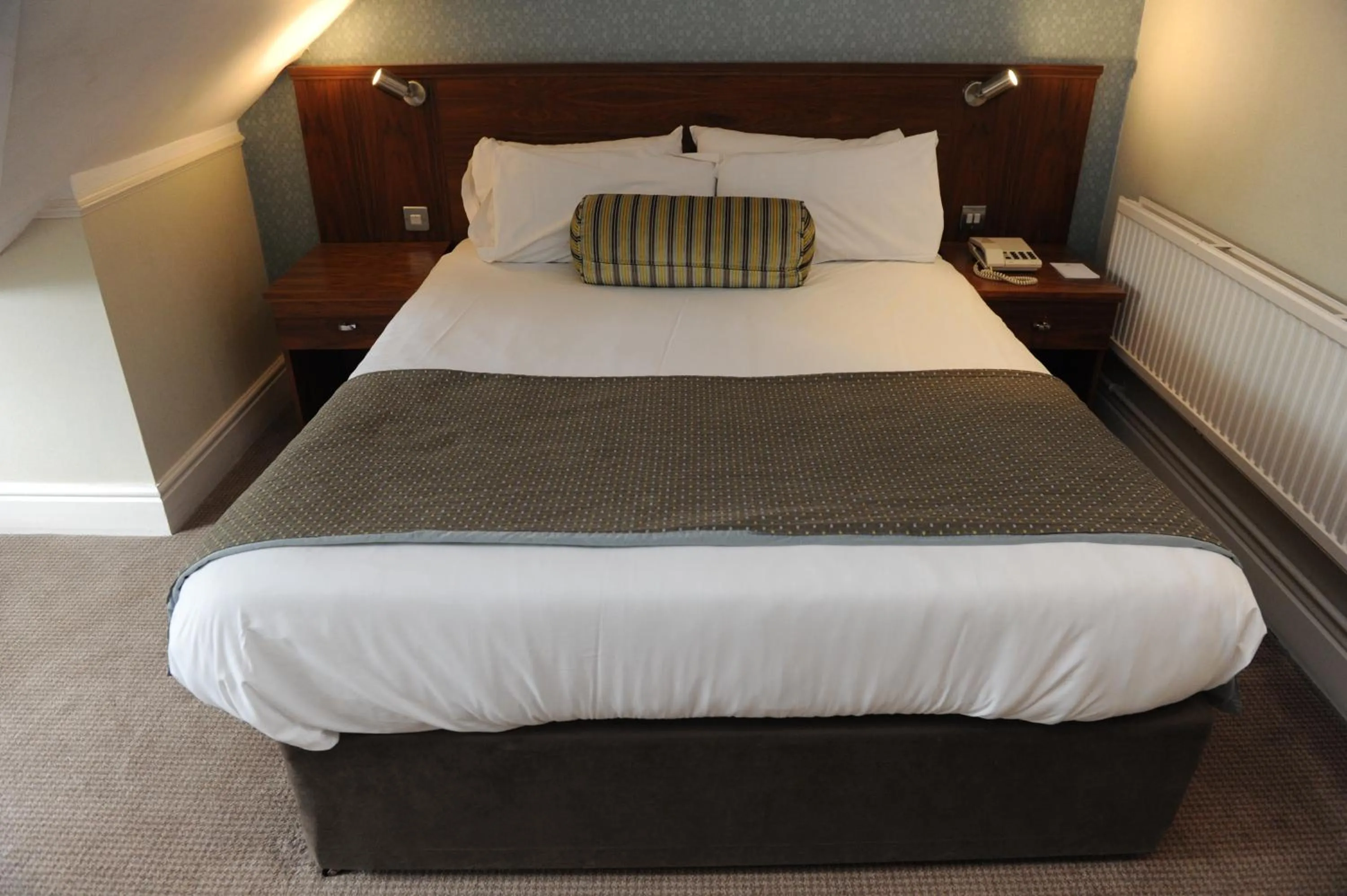 Bed in Hellaby Hall Hotel; BW Signature Collection