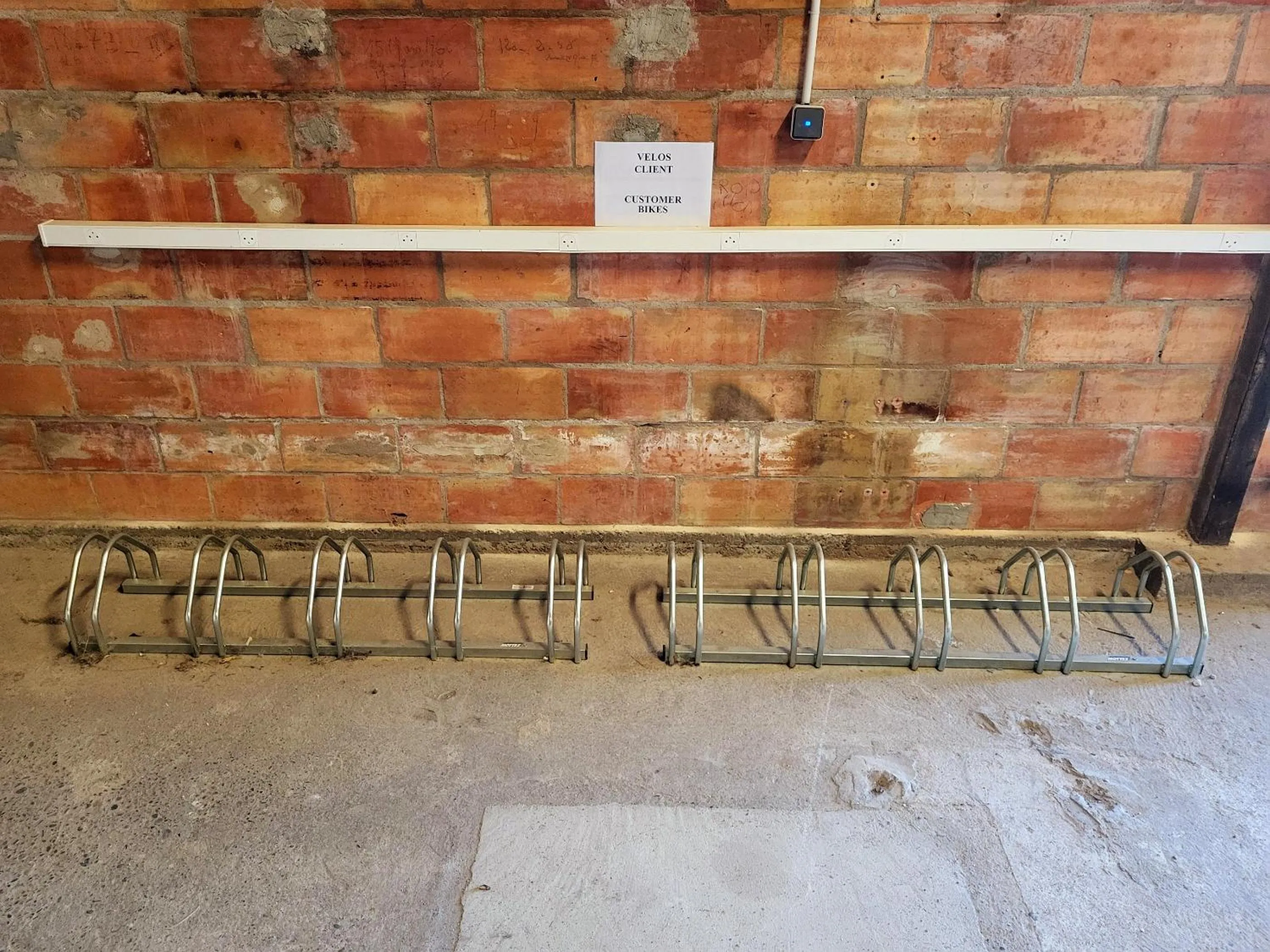 Parking in Citotel Hôtel Le Capricorne