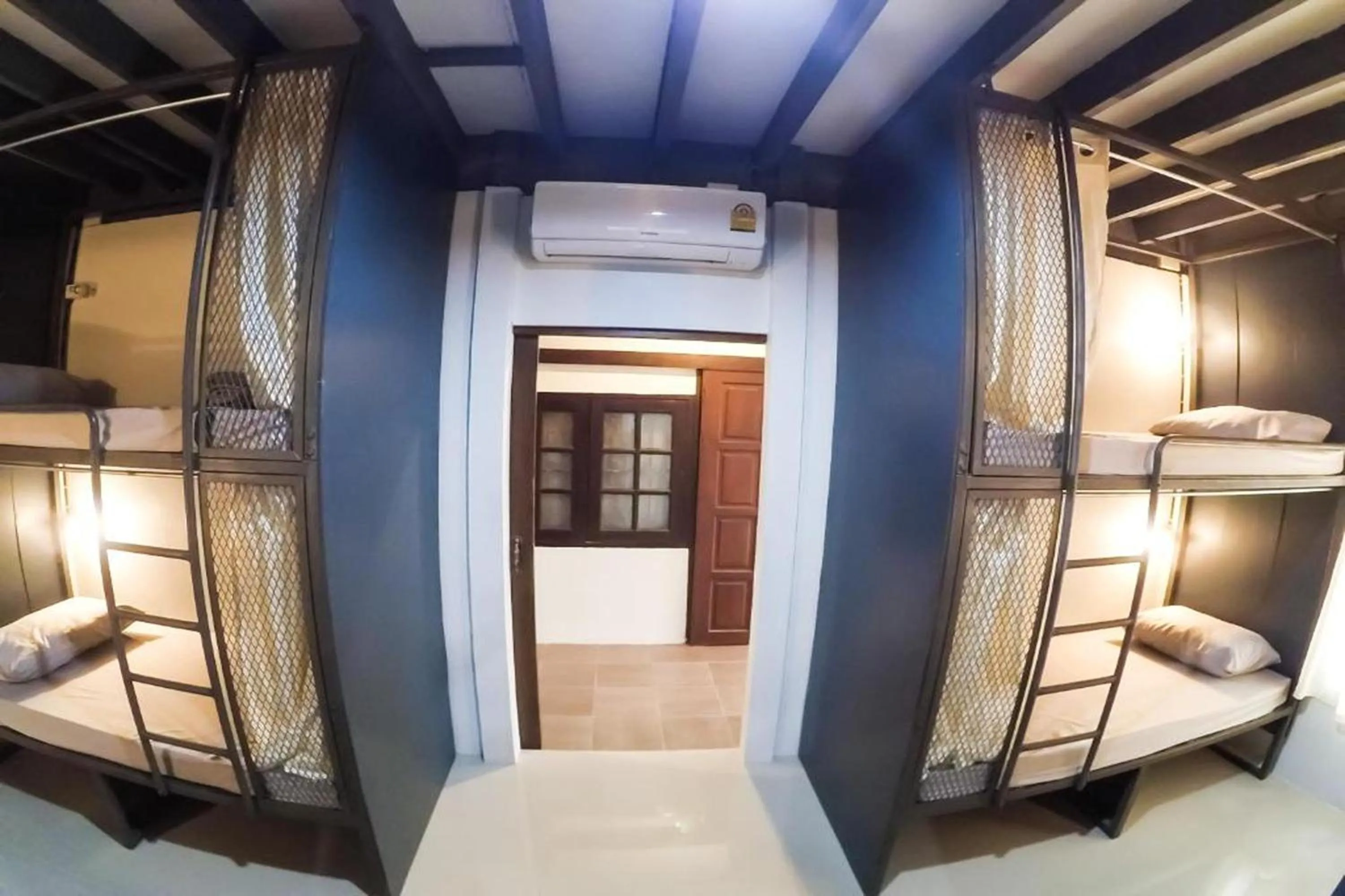 Bedroom, Bed in Urban Bed